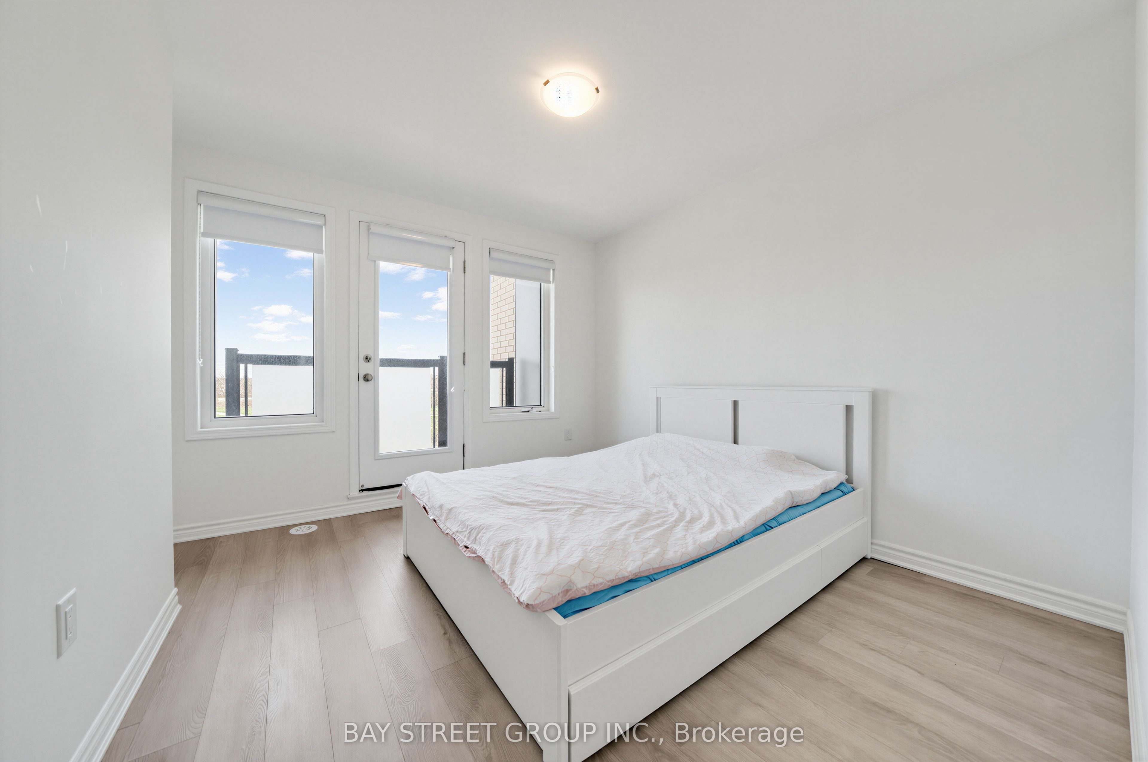1399 Shevchenko Boulevard Property Photo 25