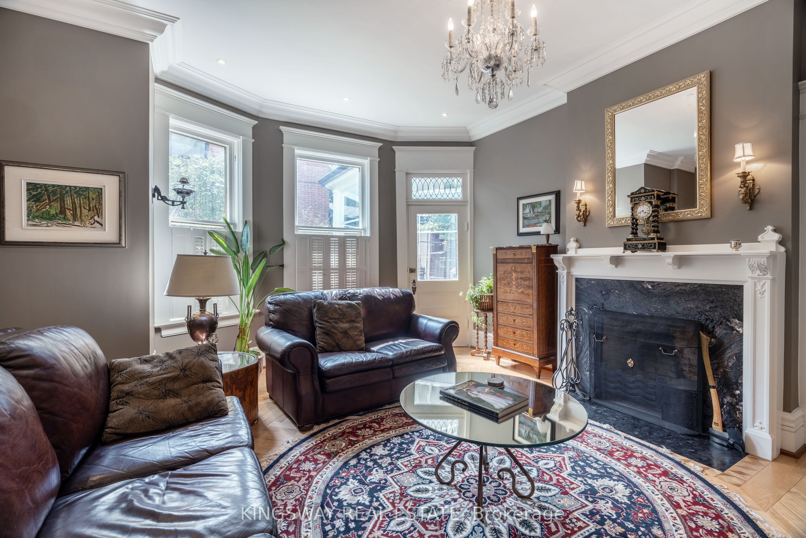166 High Park Avenue Property Photo 4