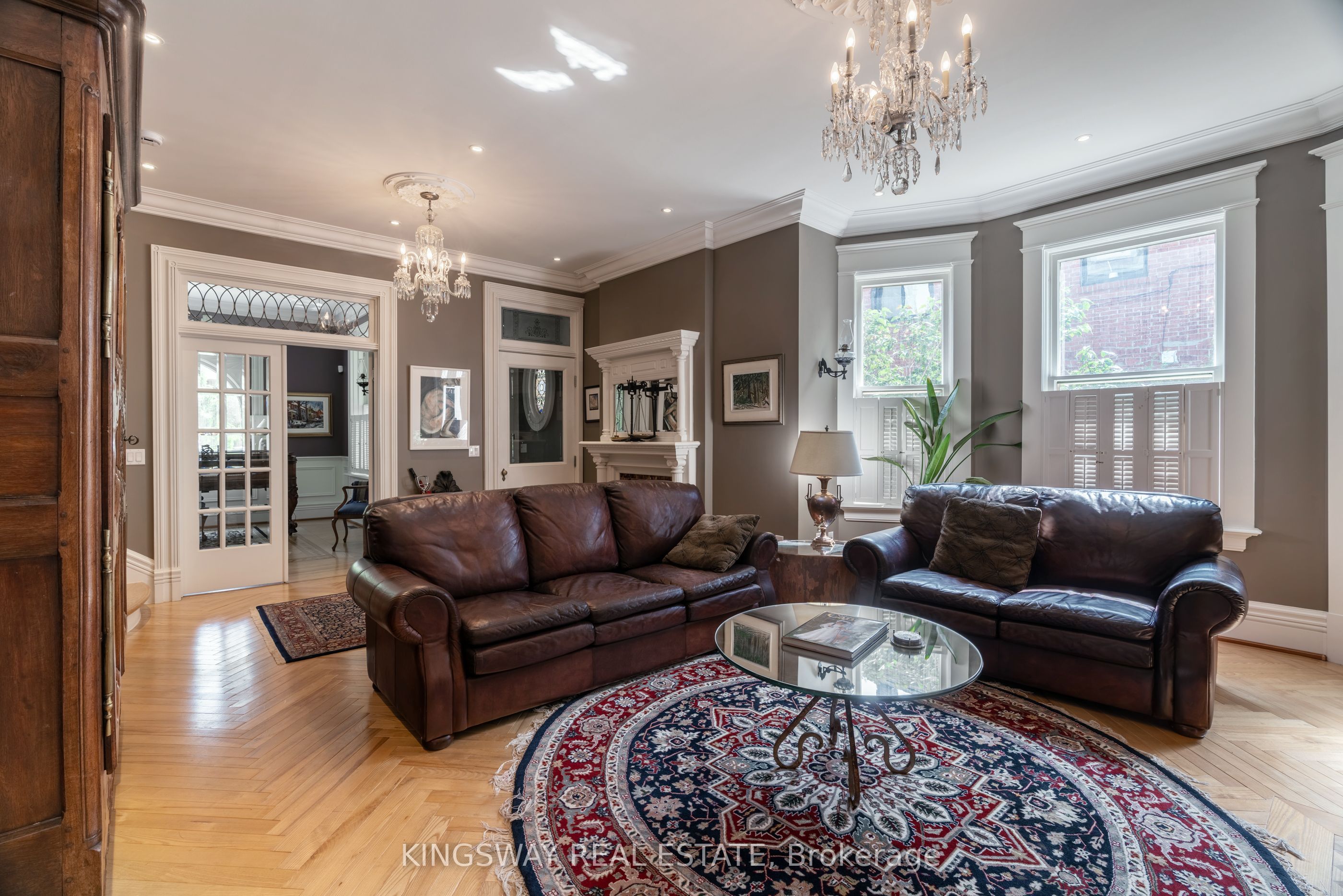 166 High Park Avenue Property Photo 5