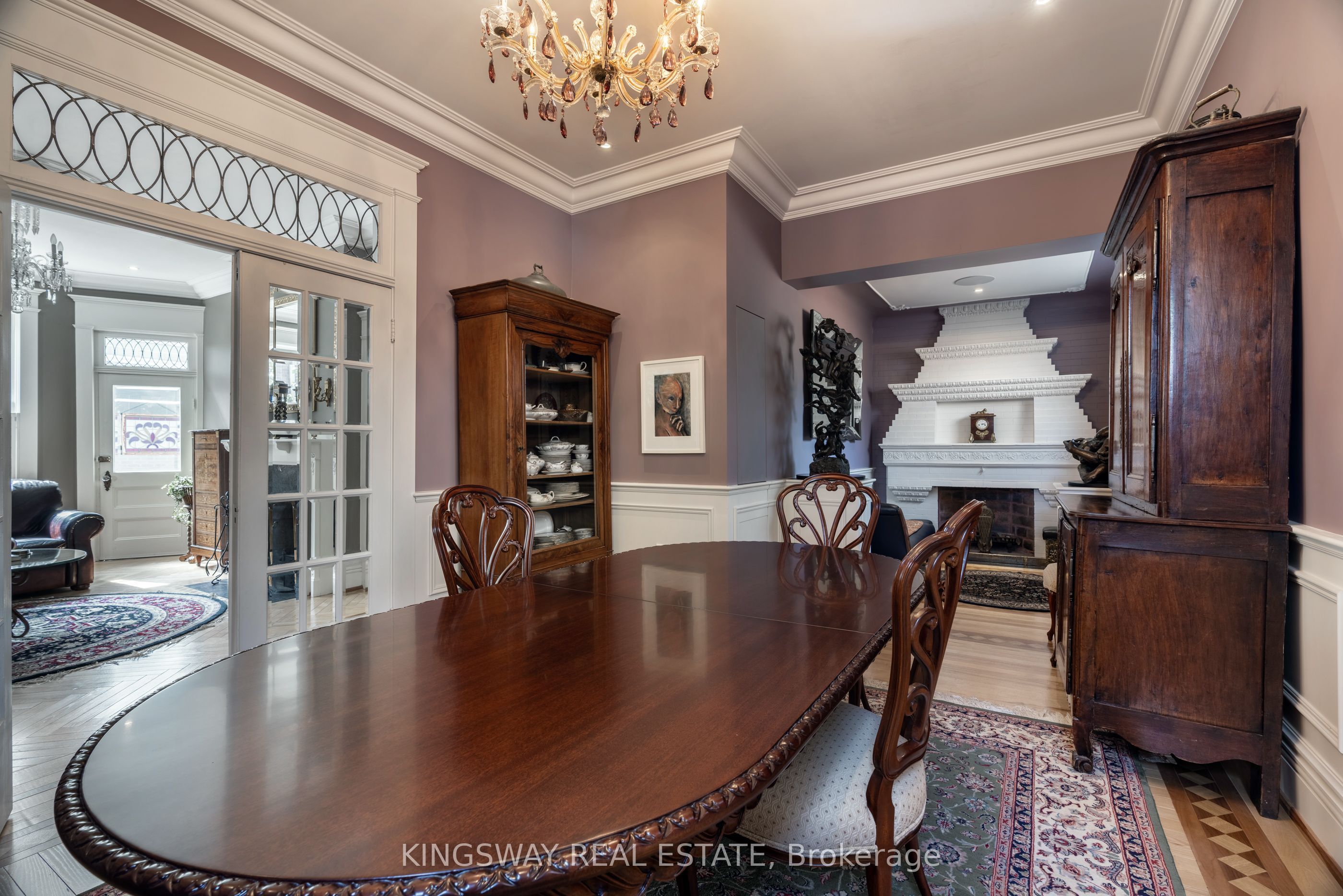 166 High Park Avenue Property Photo 8