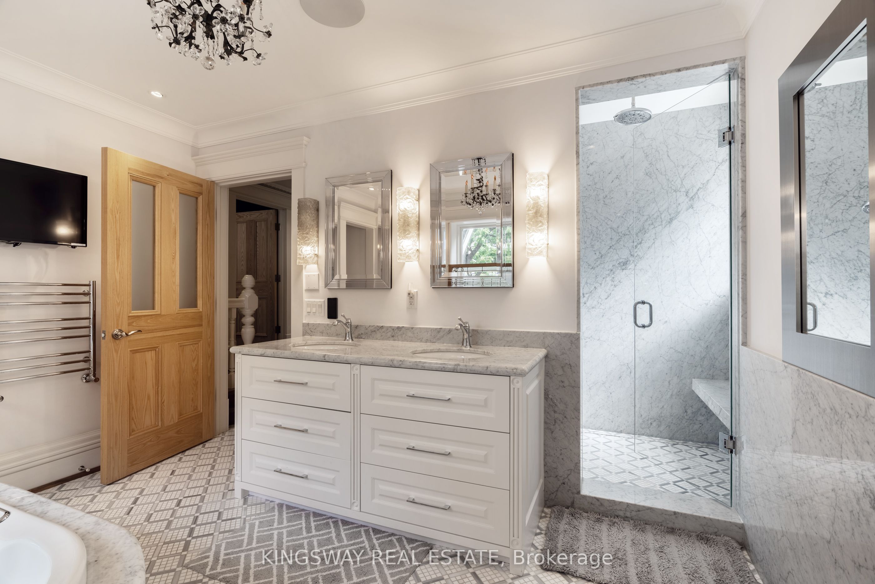 166 High Park Avenue Property Photo 17