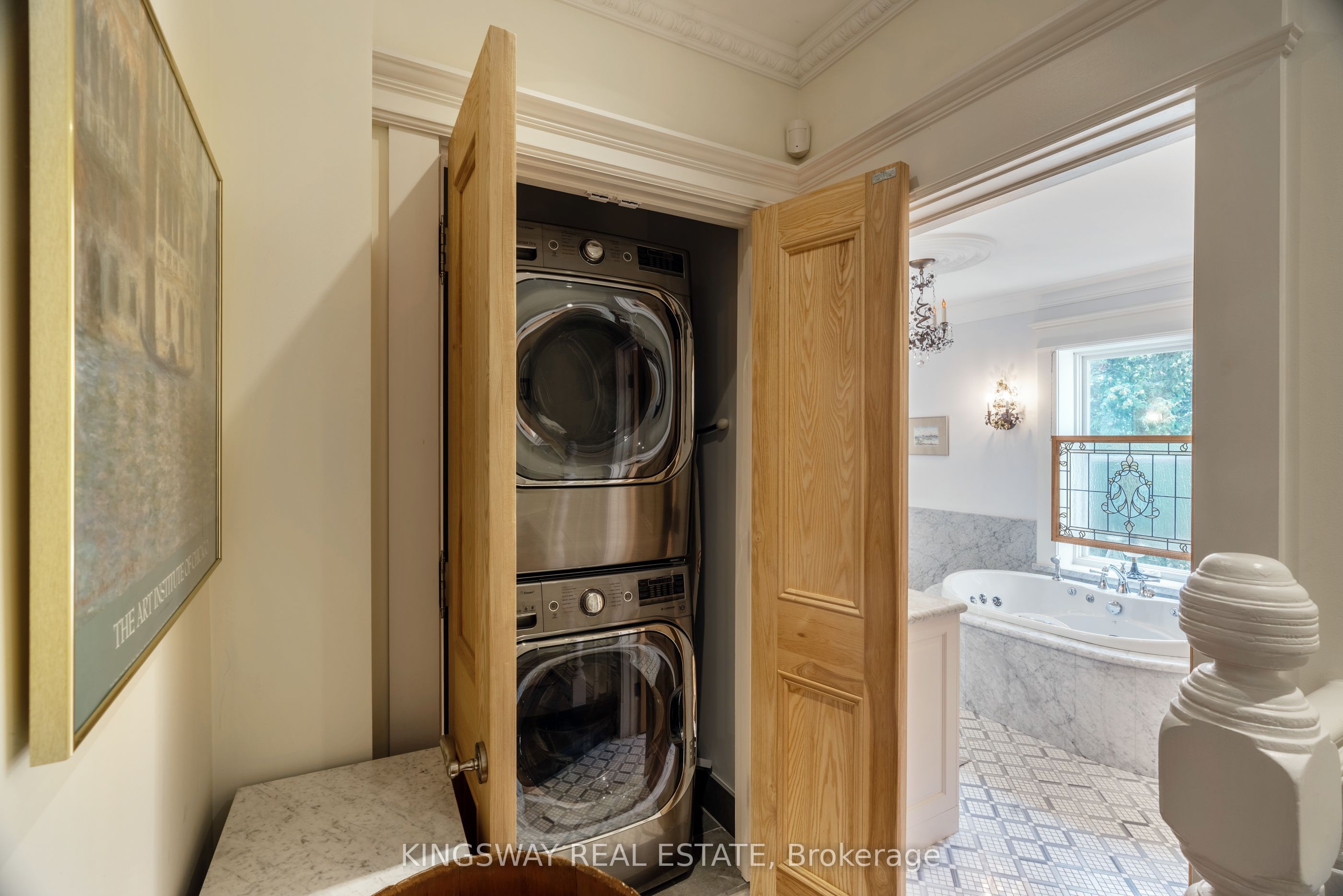 166 High Park Avenue Property Photo 19