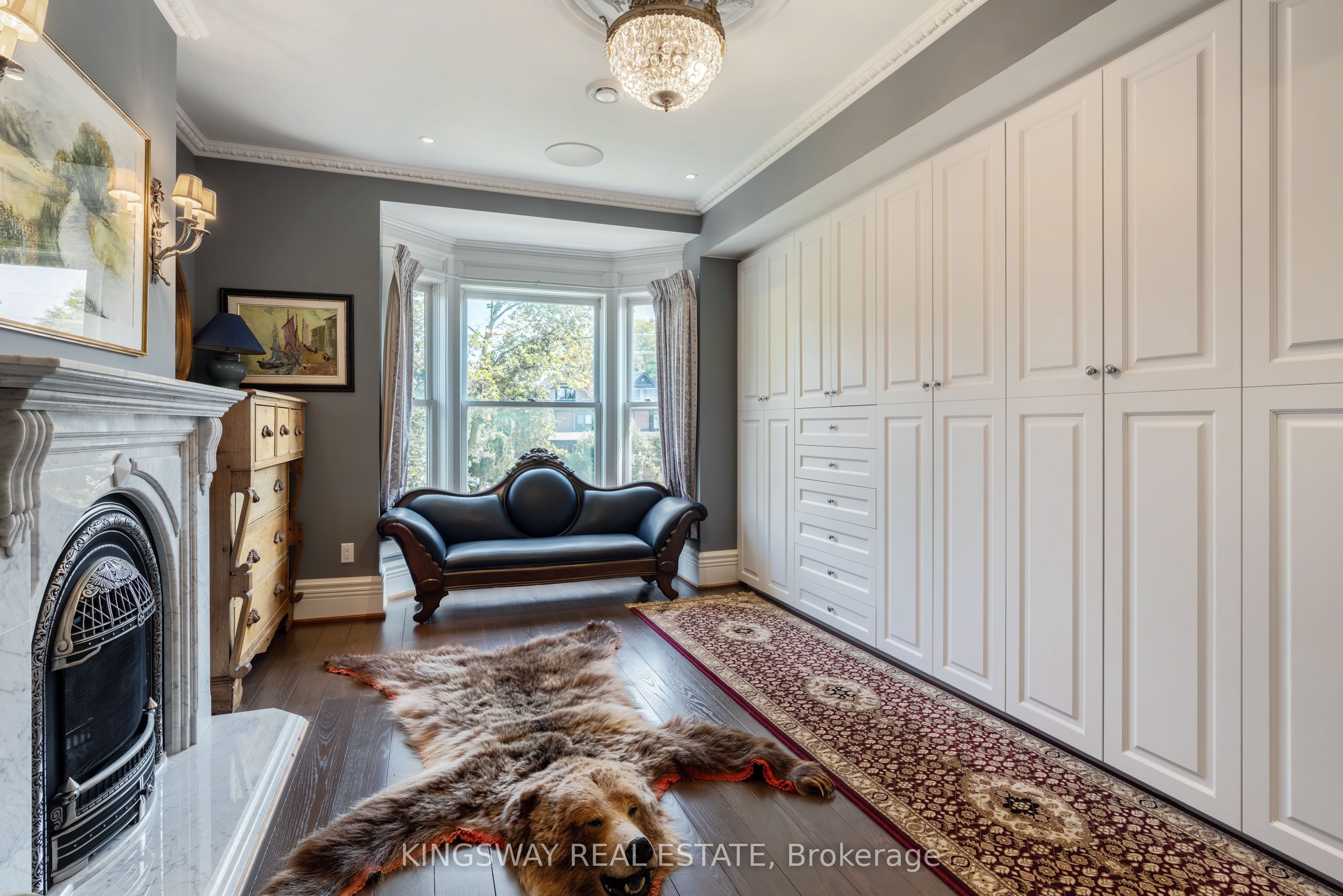 166 High Park Avenue Property Photo 25
