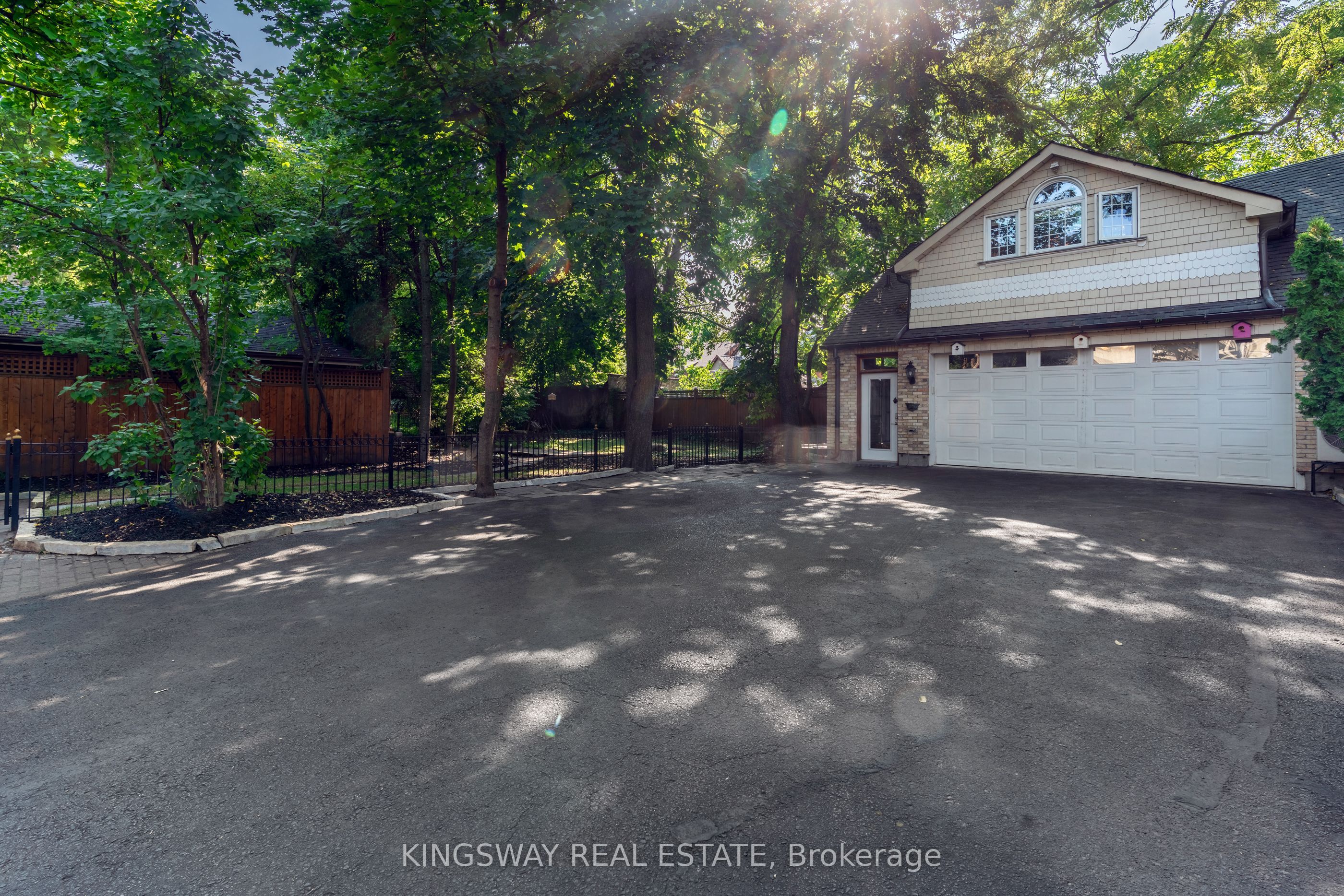166 High Park Avenue Property Photo 49