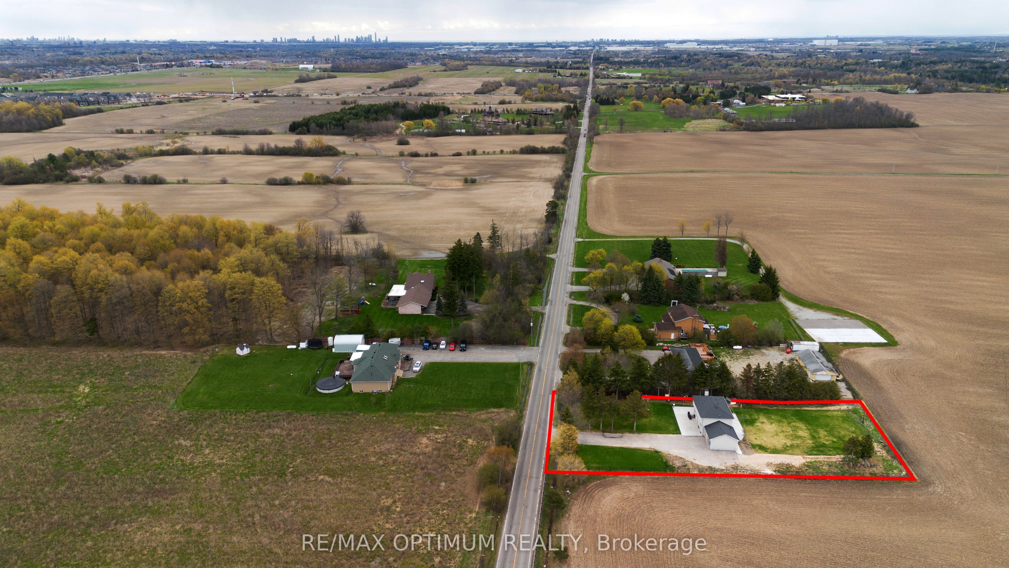 10420 Heritage Road Property Photo 13