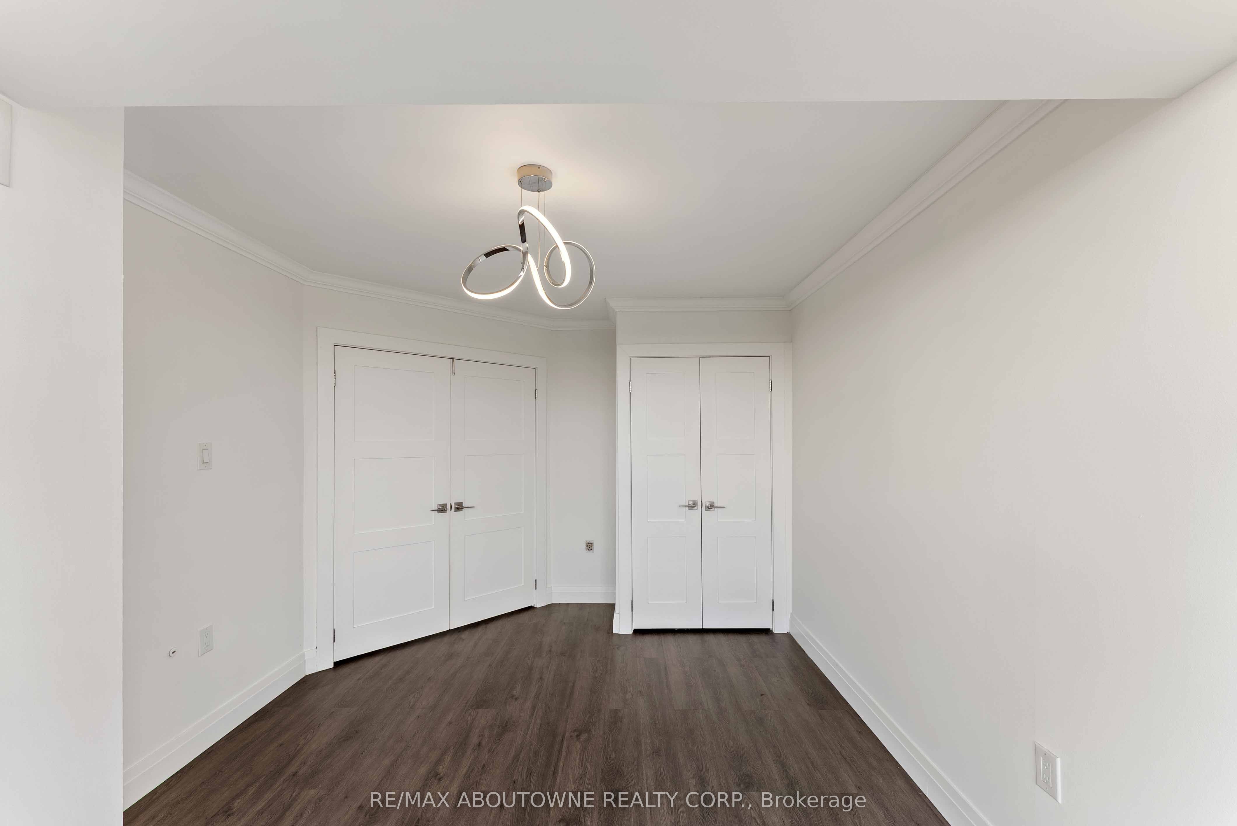 1110 Walden Circle 903 Property Photo 11
