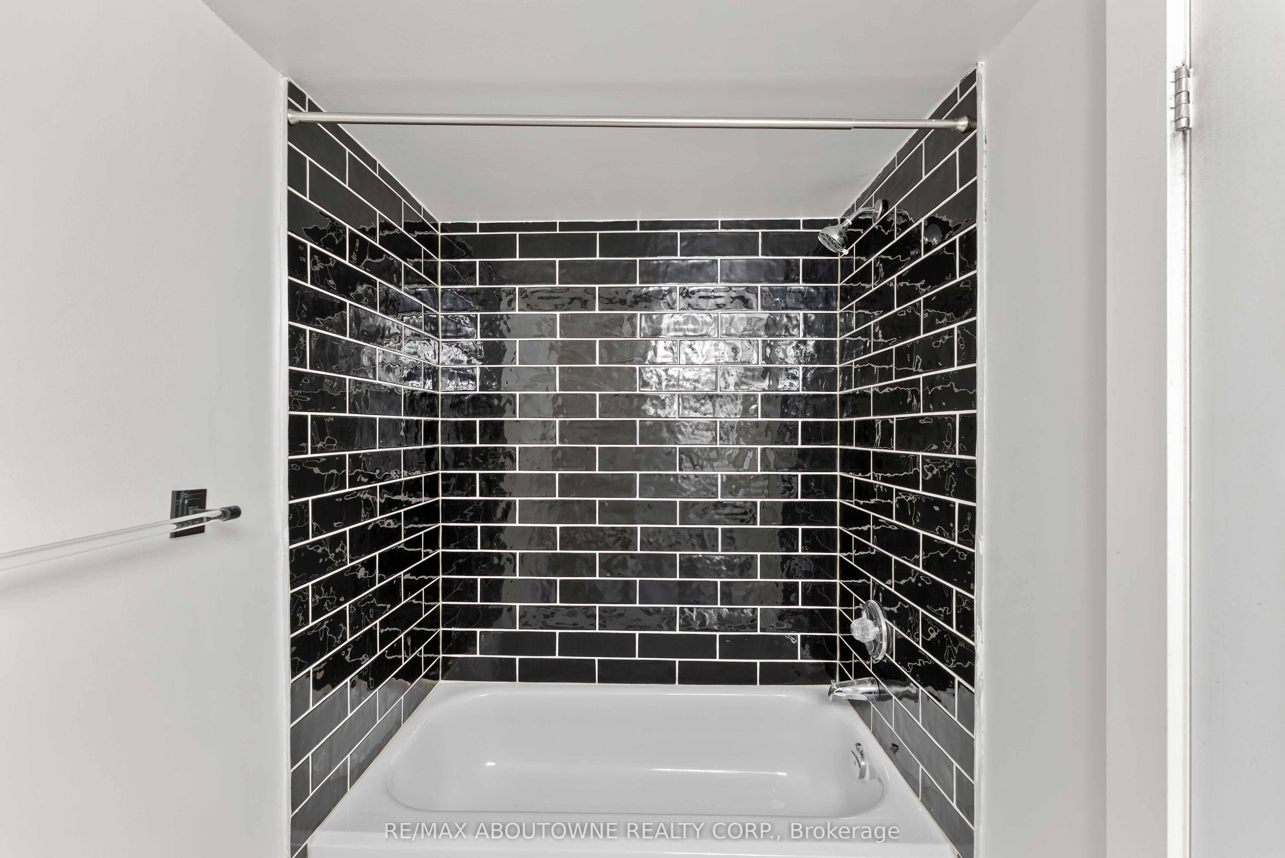 1110 Walden Circle 903 Property Photo 19