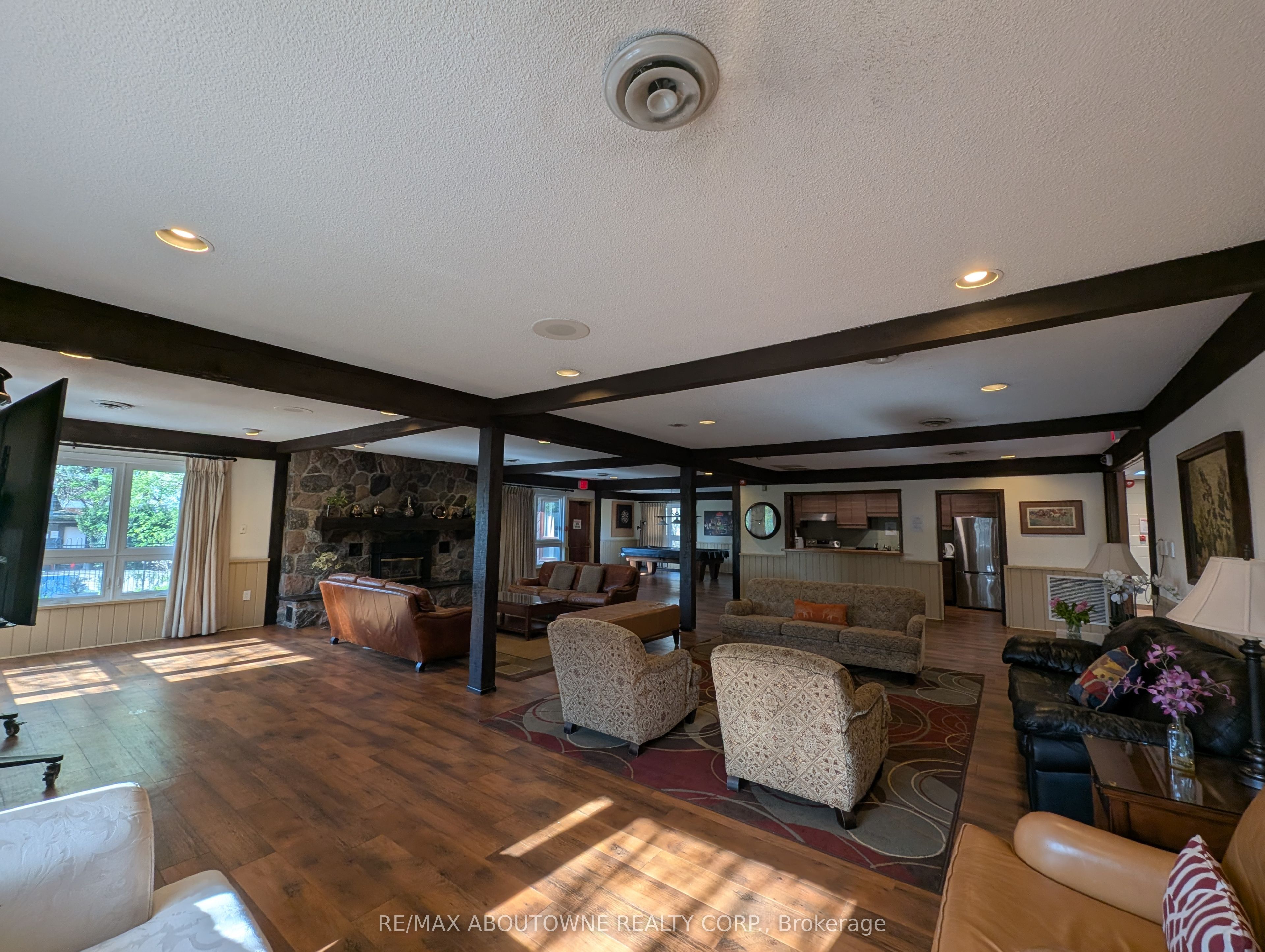 1110 Walden Circle 903 Property Photo 27