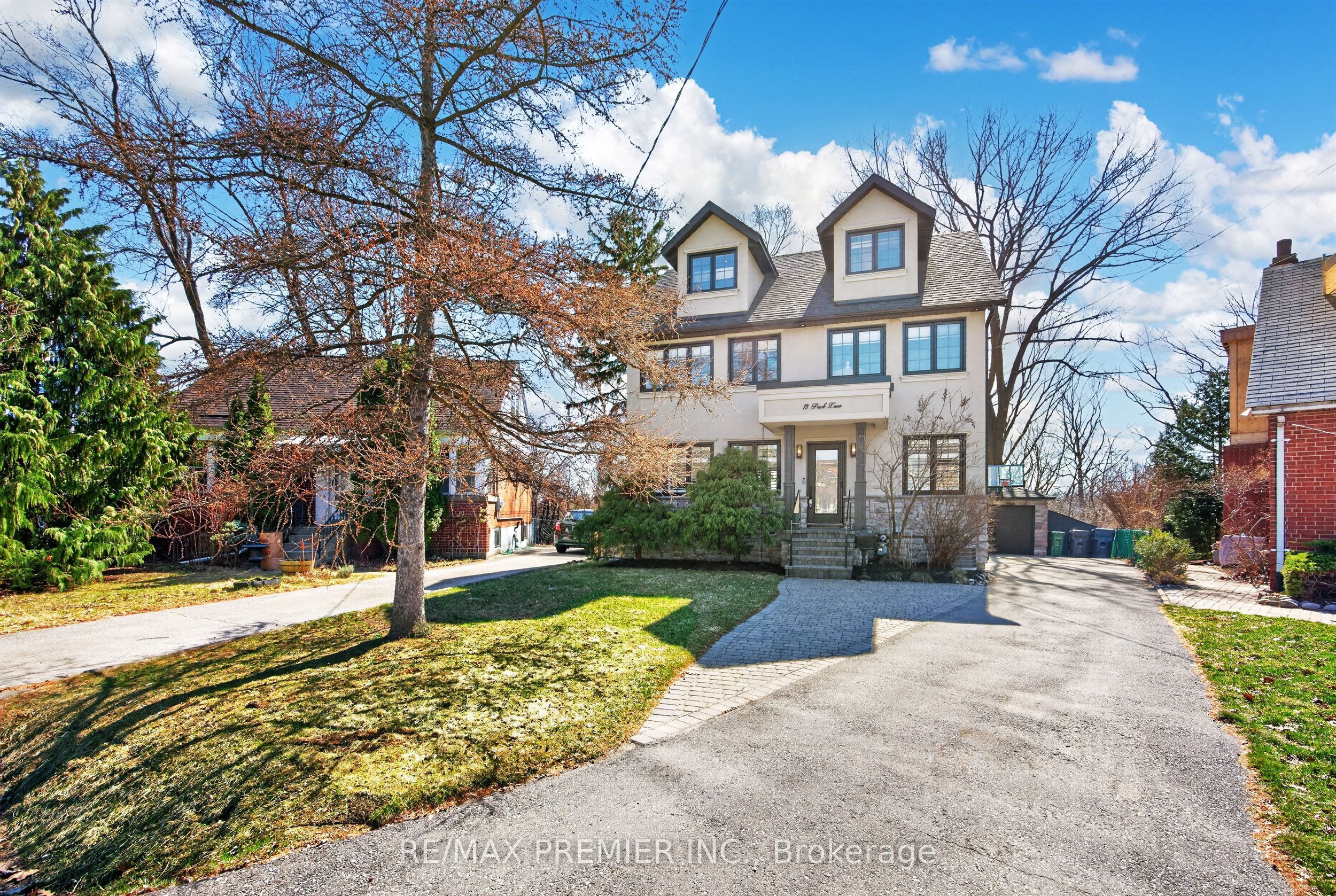 19 Park Lane Property Photo 1