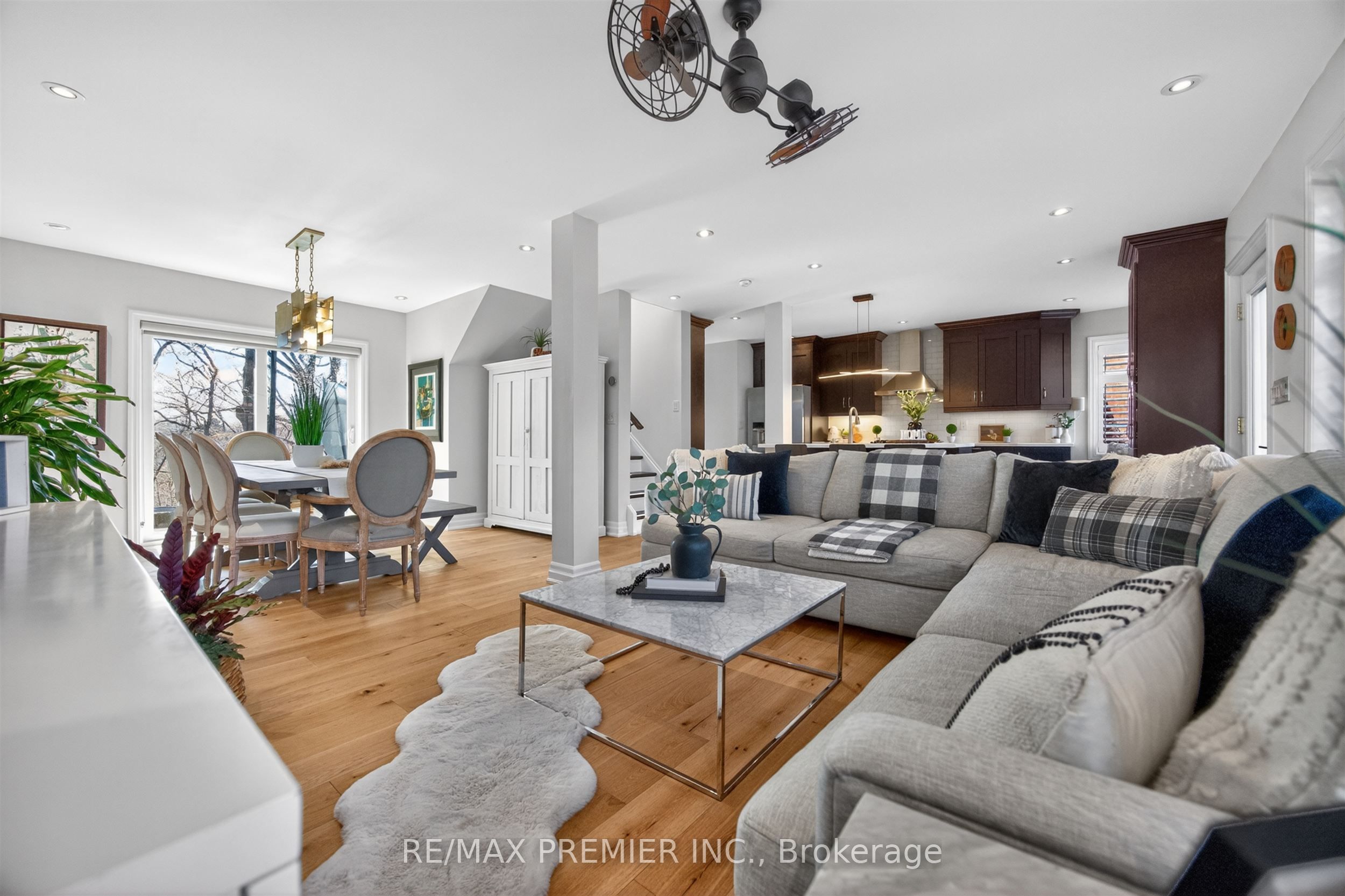 19 Park Lane Property Photo 11