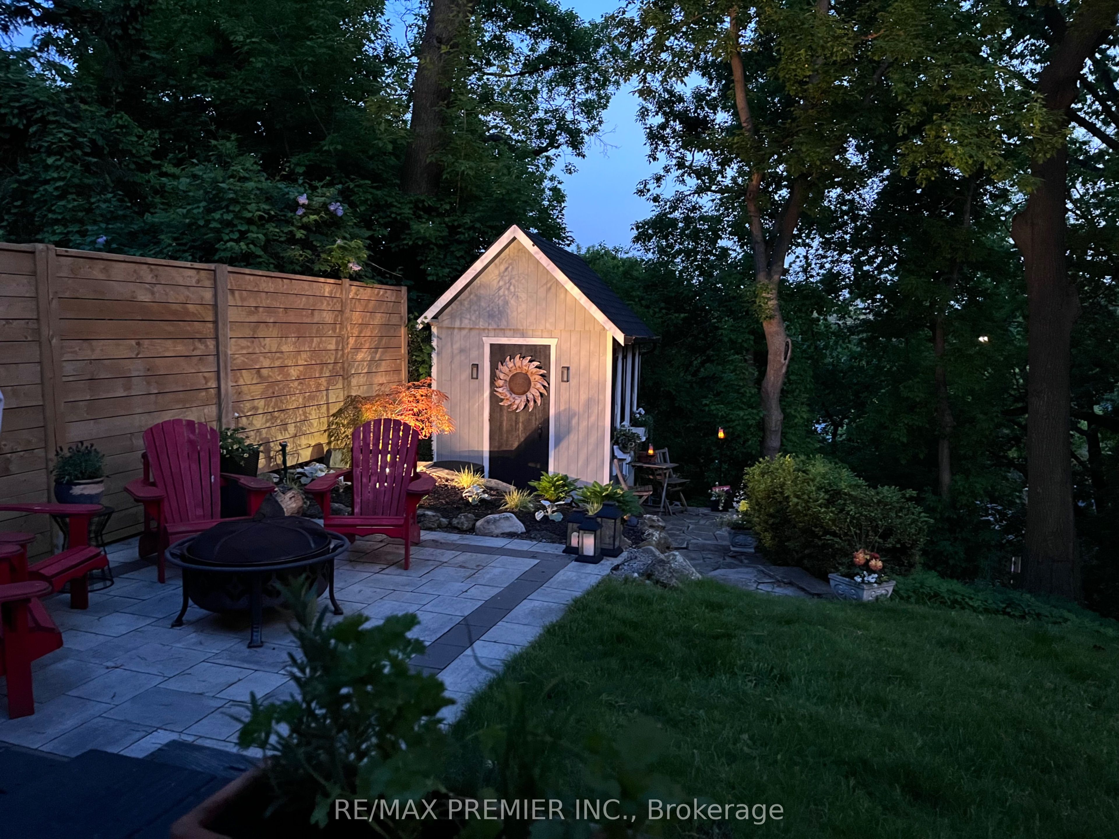 19 Park Lane Property Photo 44