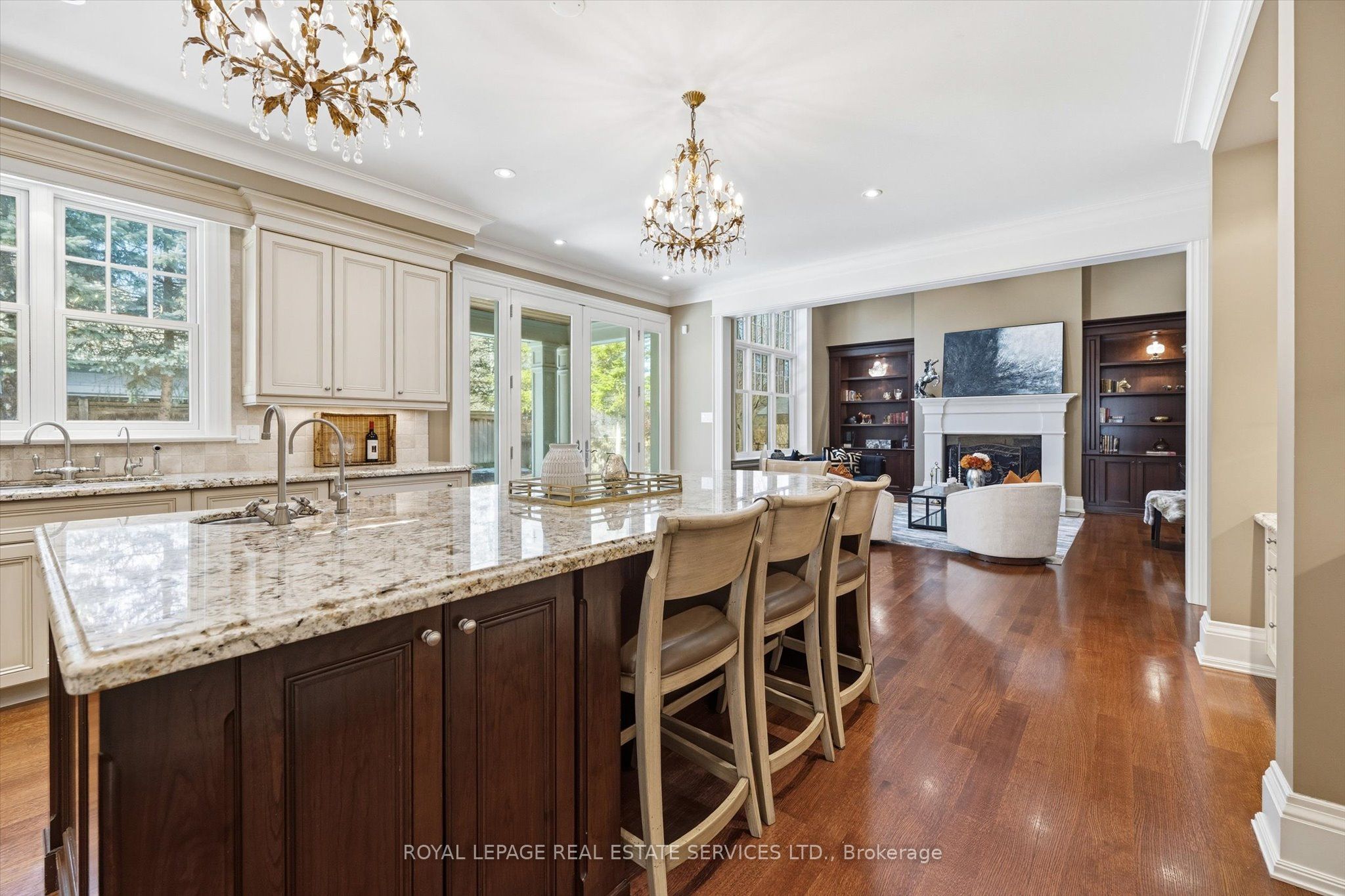 1049 Cedar Grove Boulevard Property Photo 17