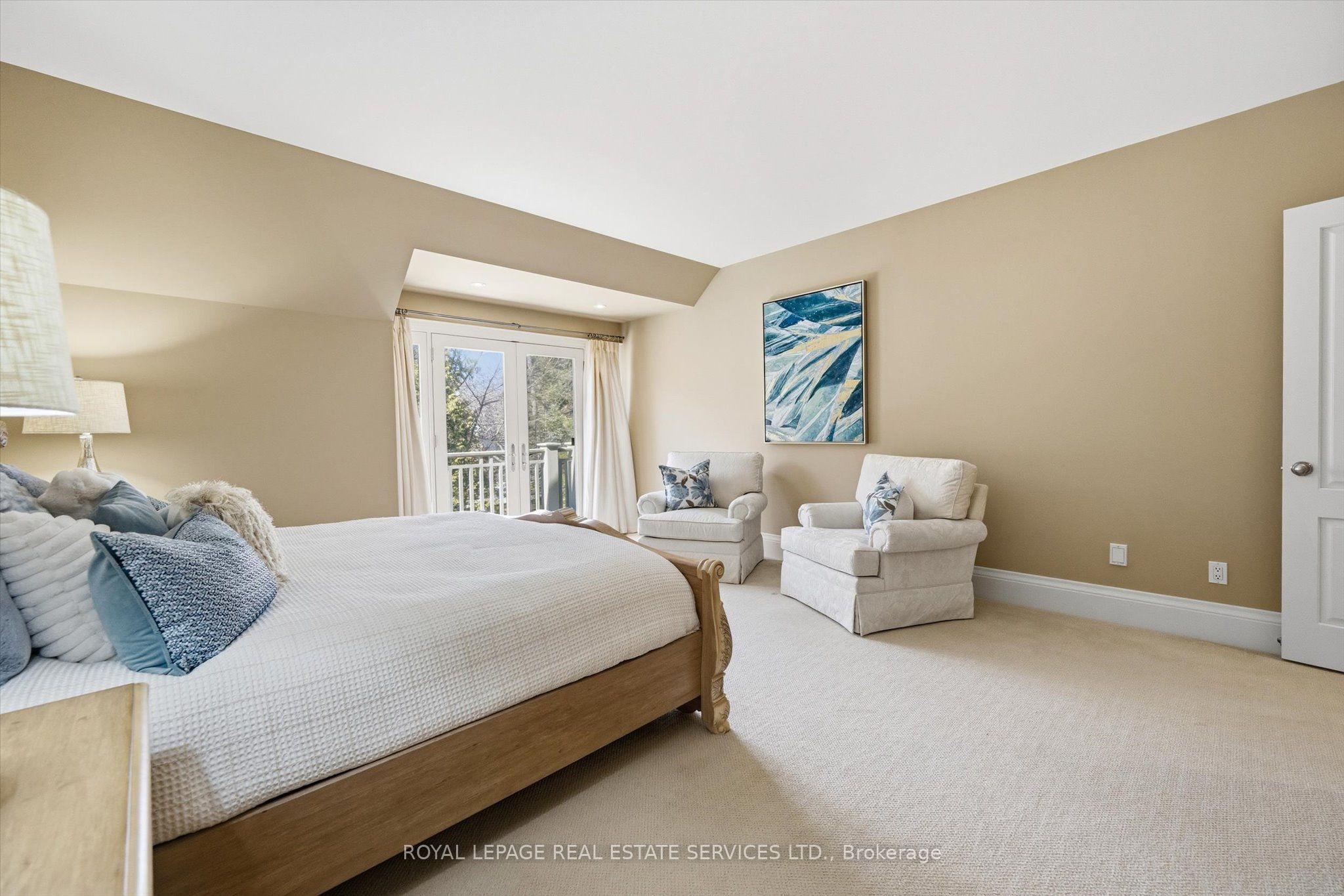 1049 Cedar Grove Boulevard Property Photo 23