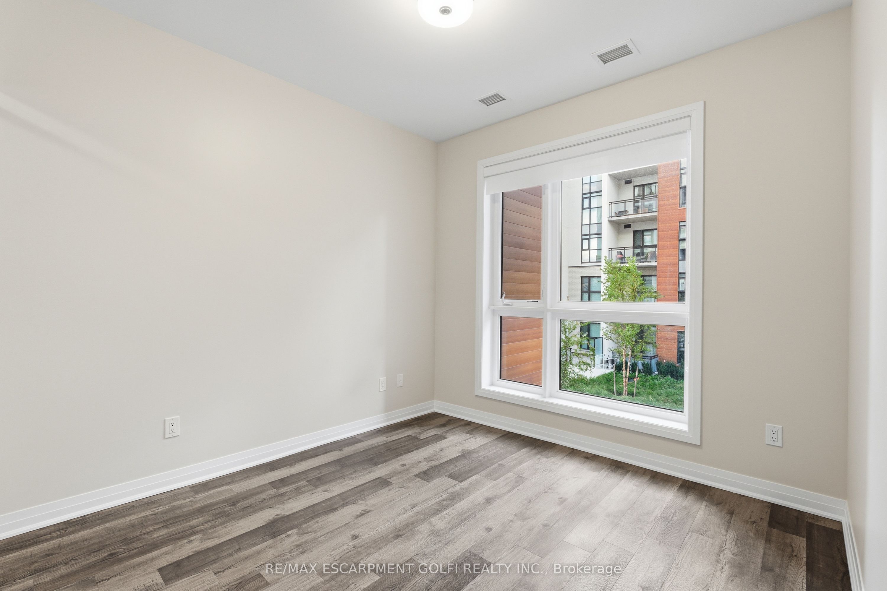 470 Gordon Krantz Avenue 204 Property Photo 13