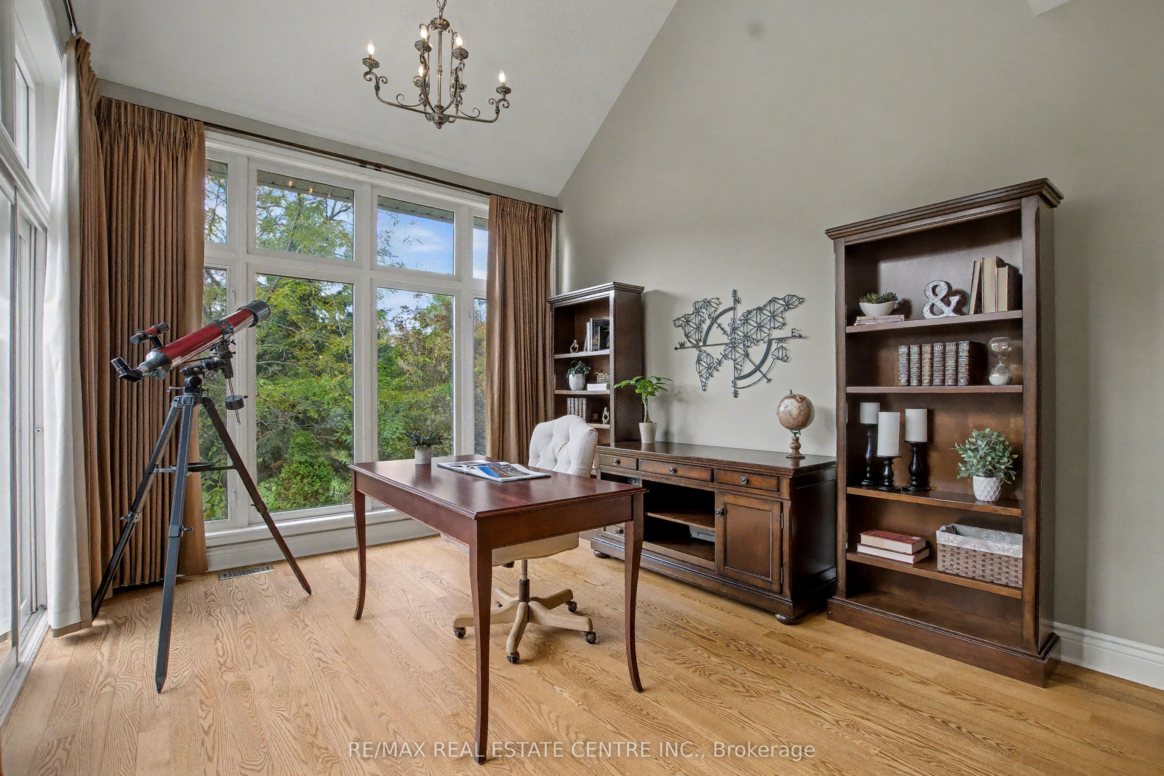 4220 Ennisclare Drive Property Photo 11