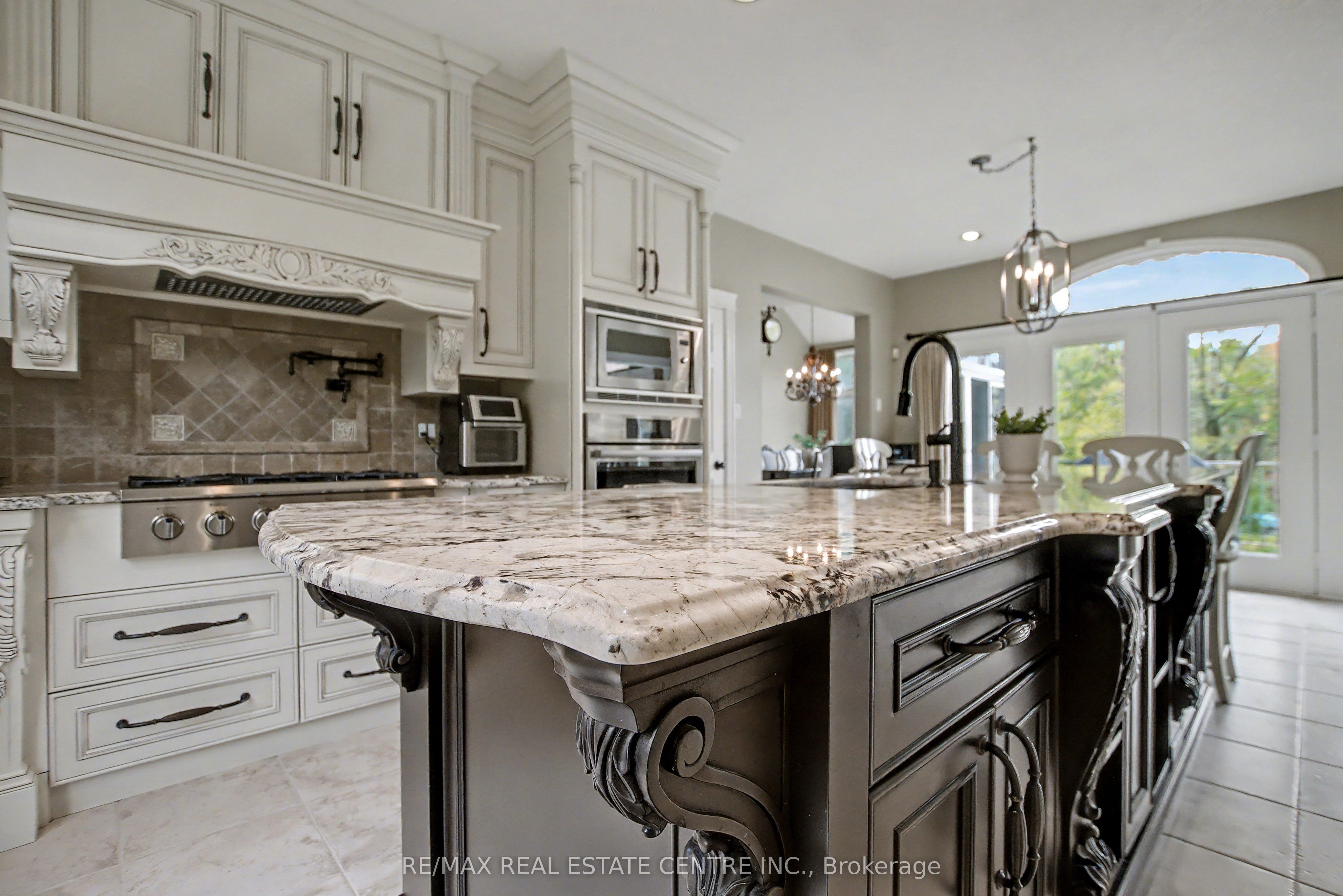 4220 Ennisclare Drive Property Photo 15