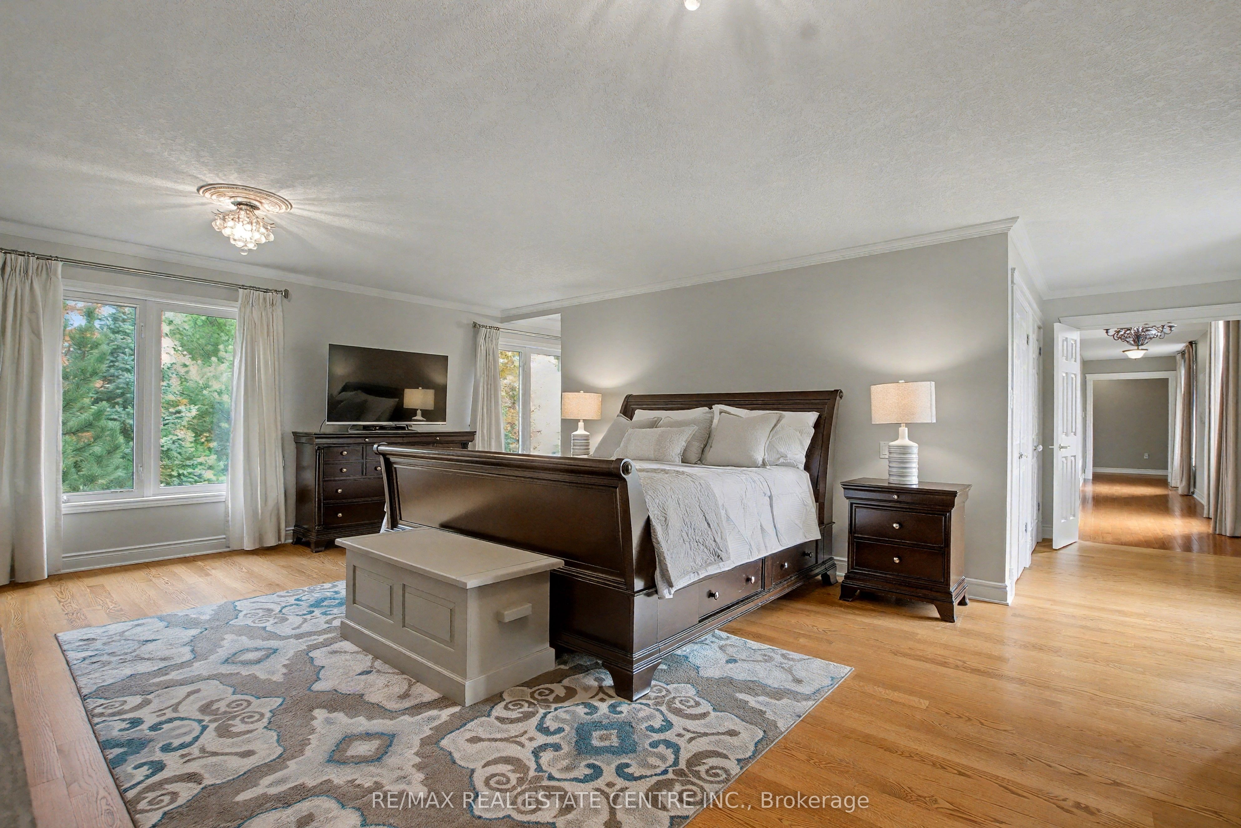 4220 Ennisclare Drive Property Photo 18
