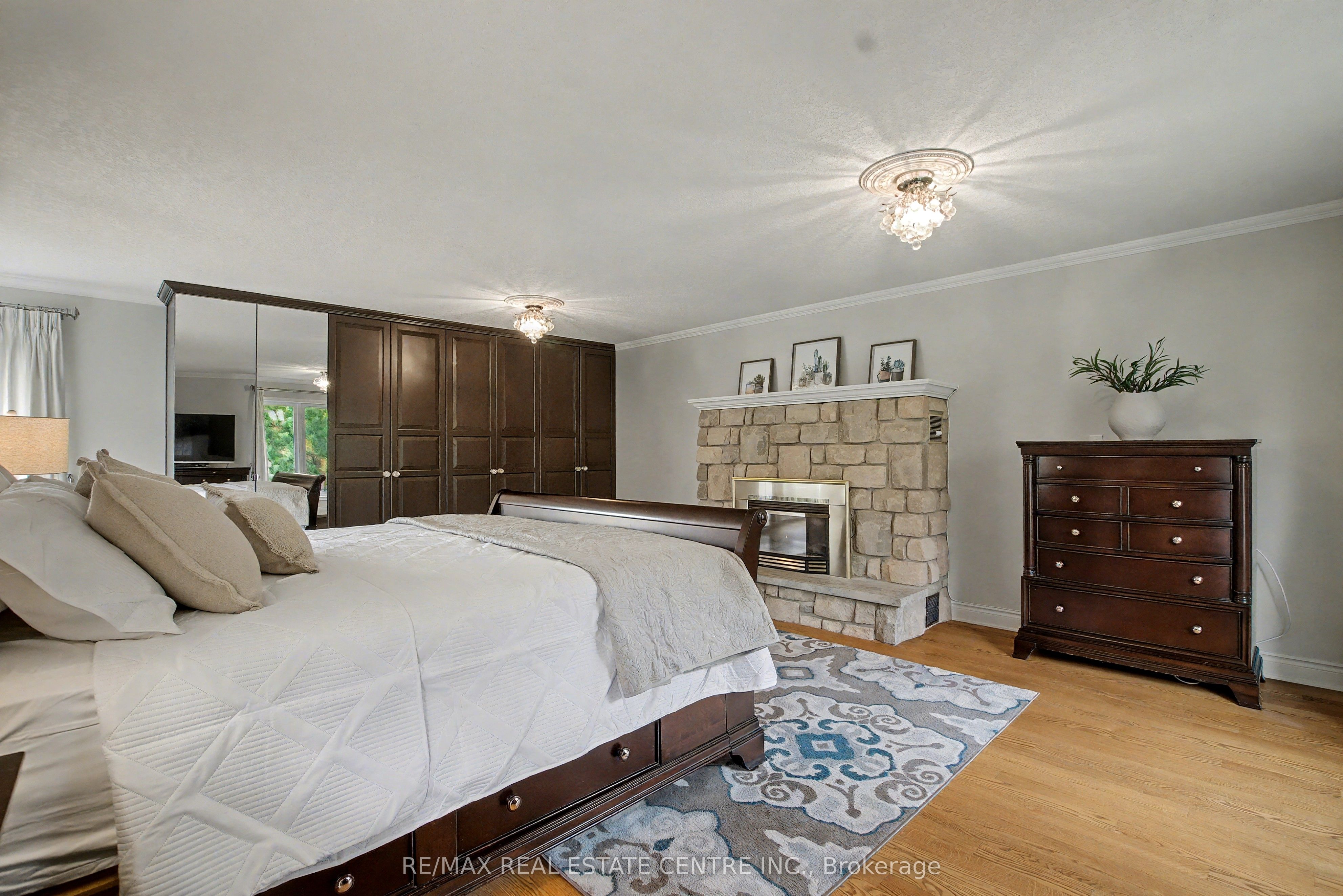 4220 Ennisclare Drive Property Photo 20