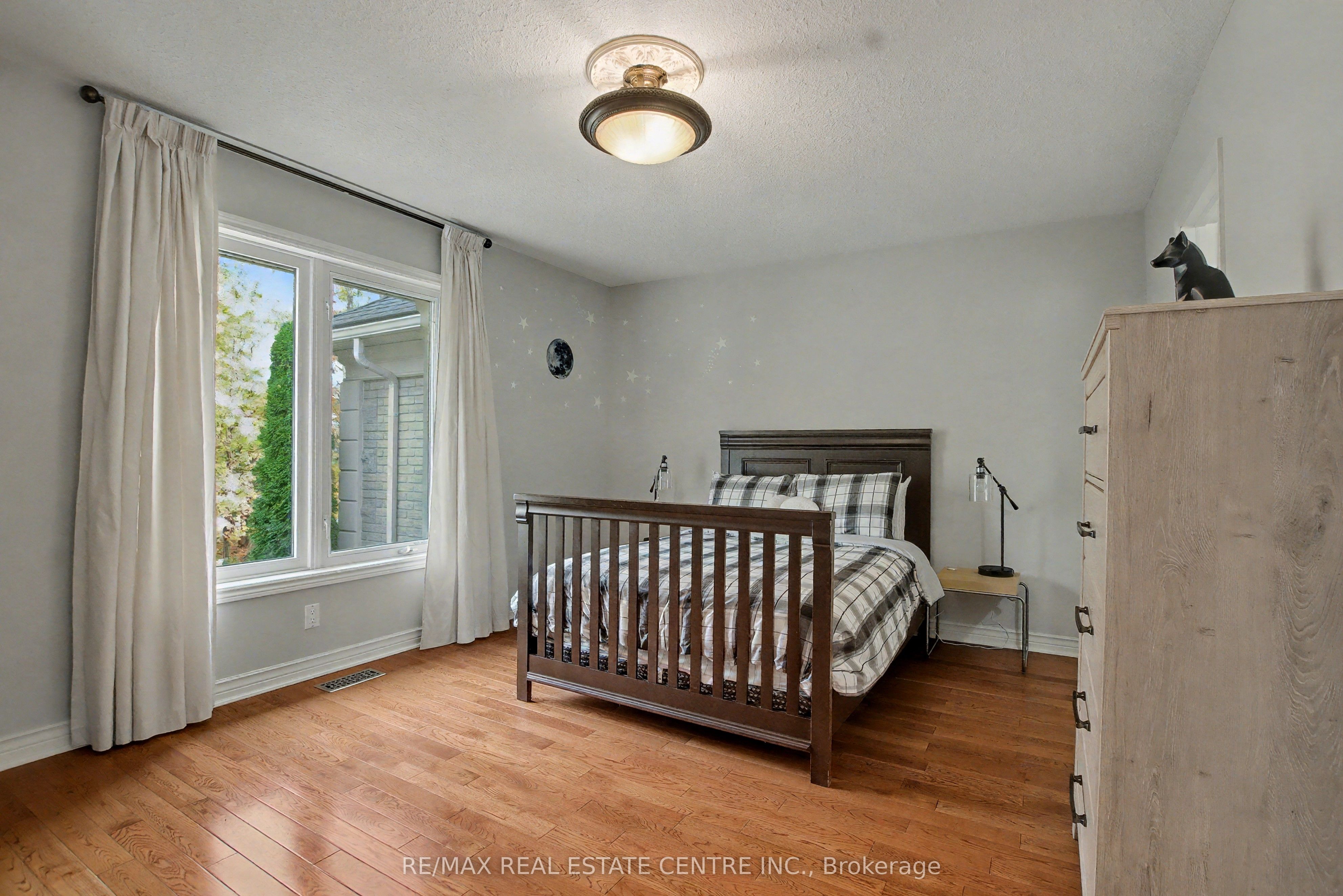 4220 Ennisclare Drive Property Photo 21