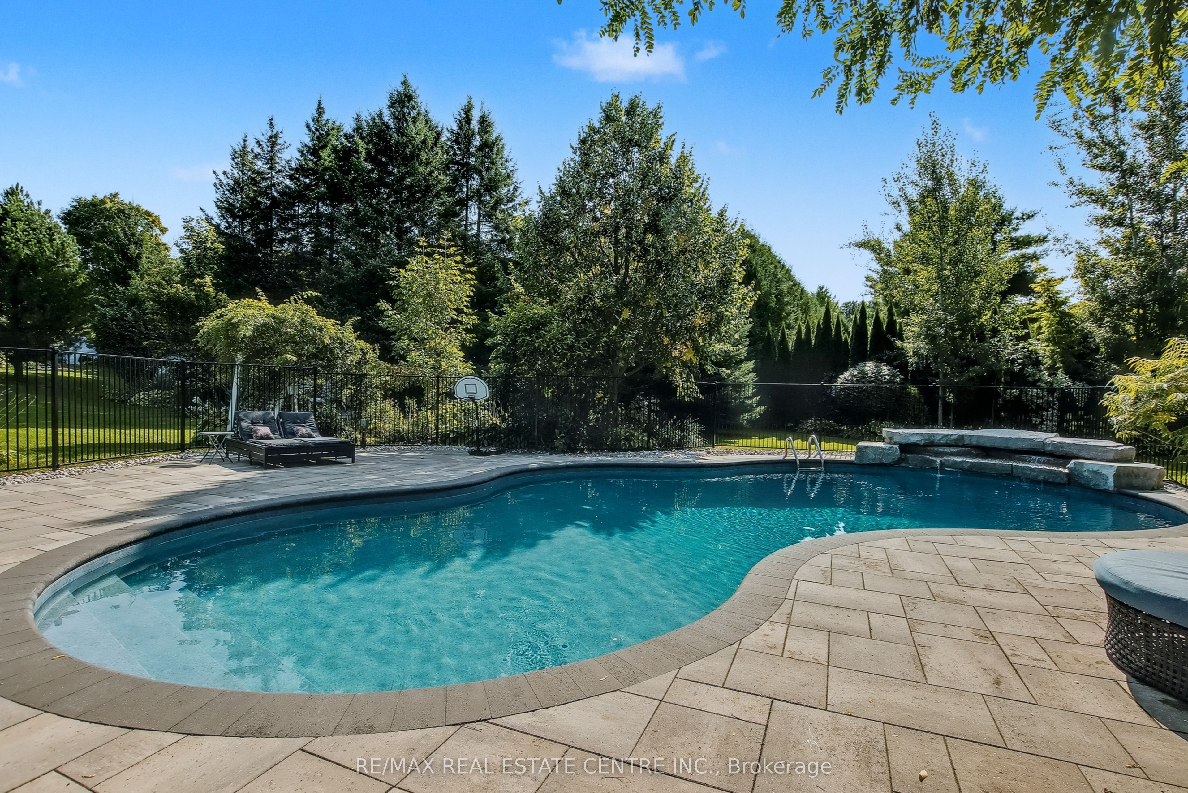 4220 Ennisclare Drive Property Photo 38