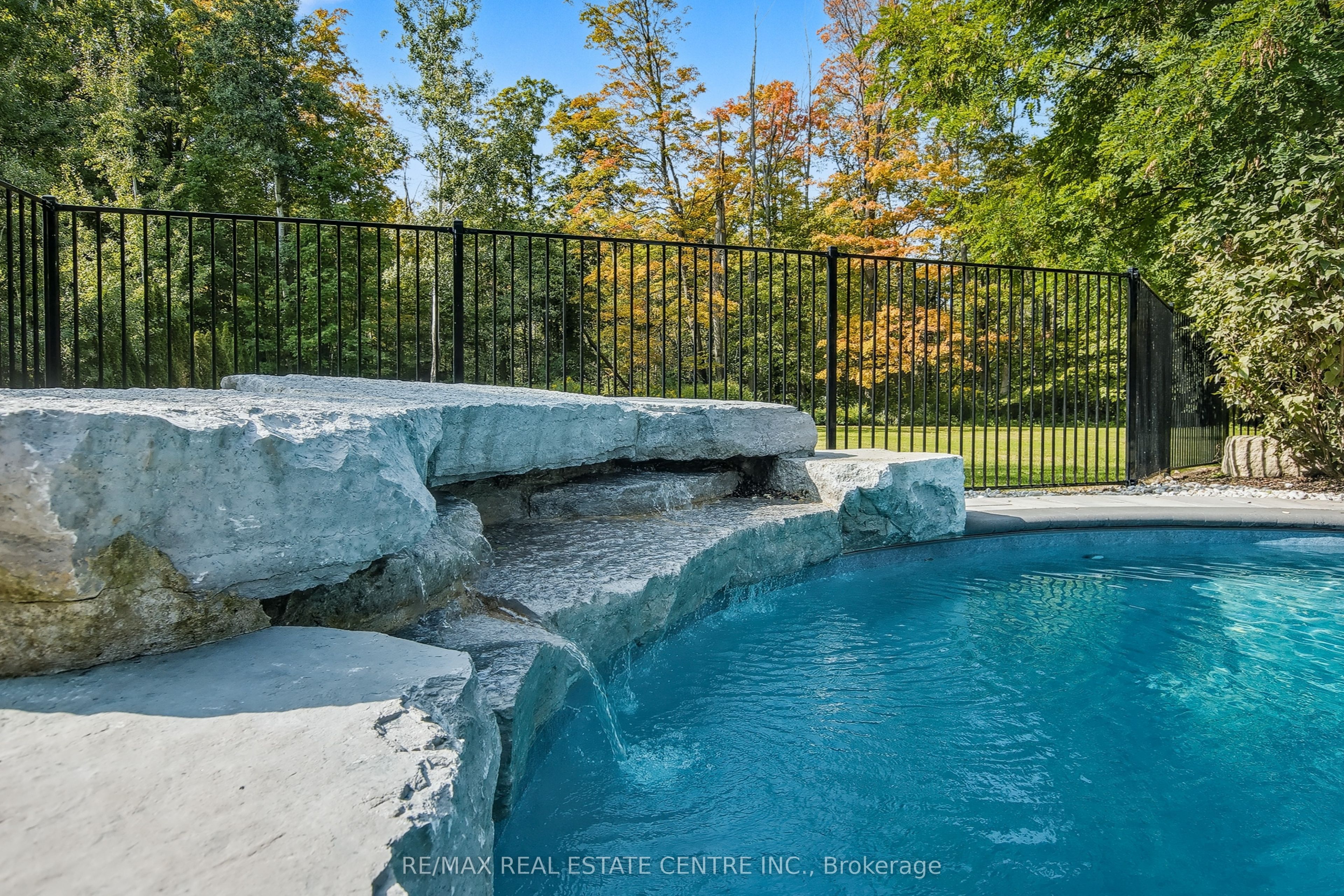 4220 Ennisclare Drive Property Photo 39