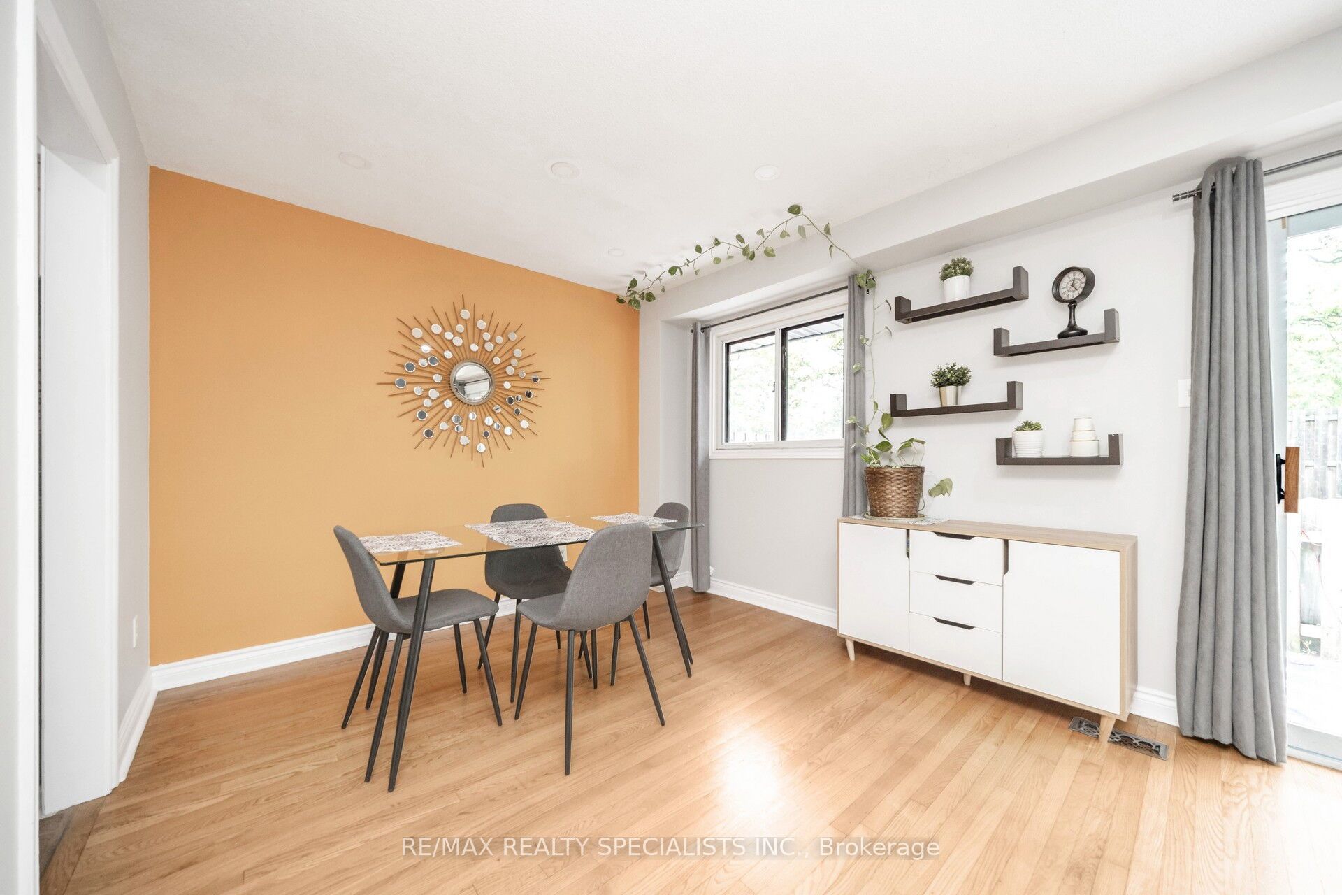 20 Enmount Drive Property Photo 8