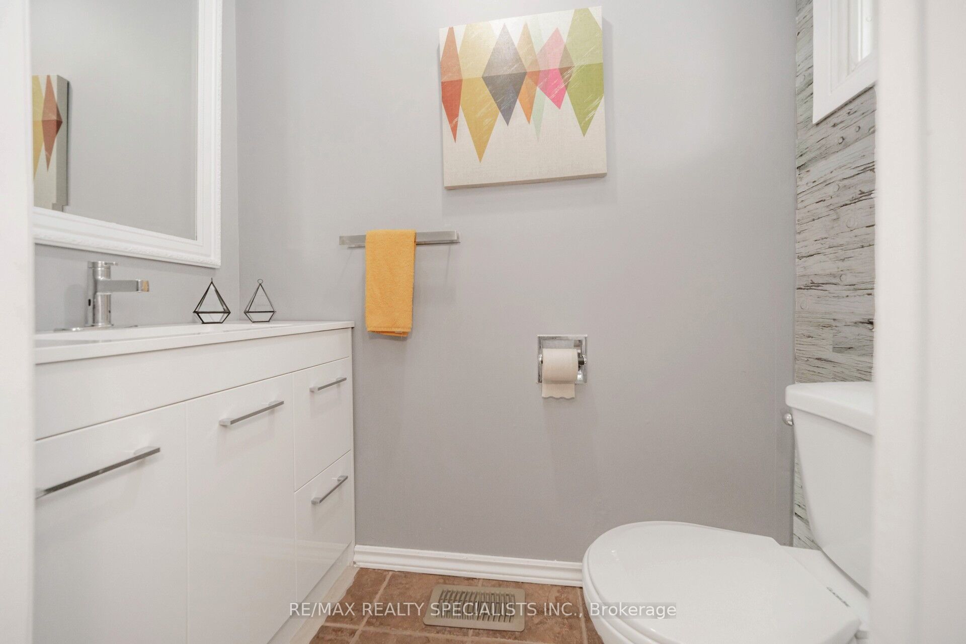 20 Enmount Drive Property Photo 9