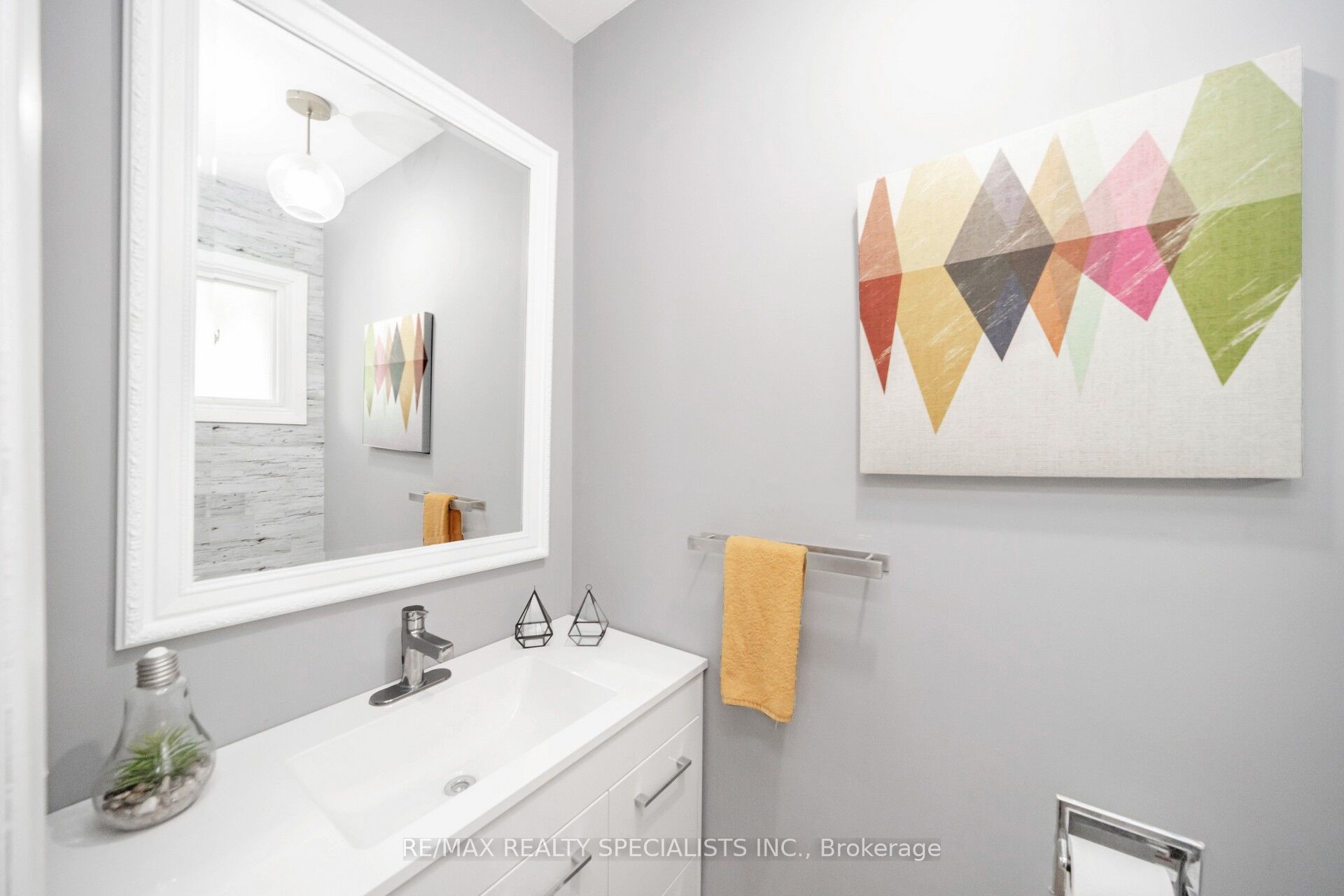 20 Enmount Drive Property Photo 10