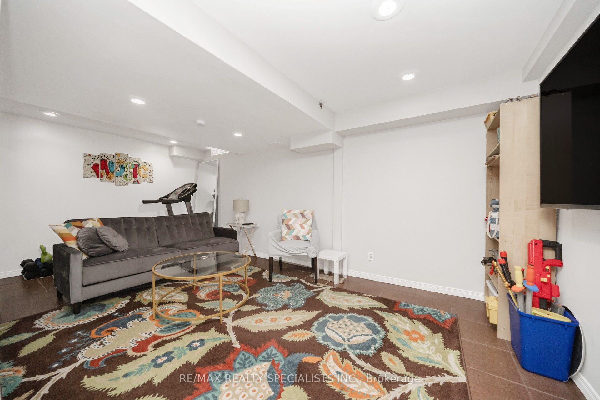 20 Enmount Drive Property Photo 33