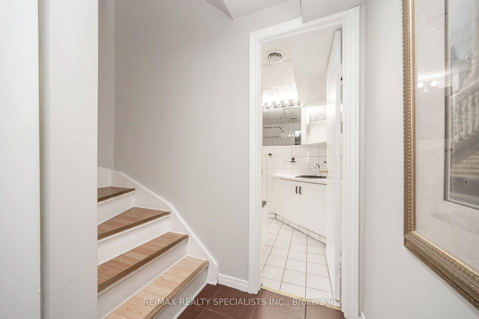 20 Enmount Drive Property Photo 36