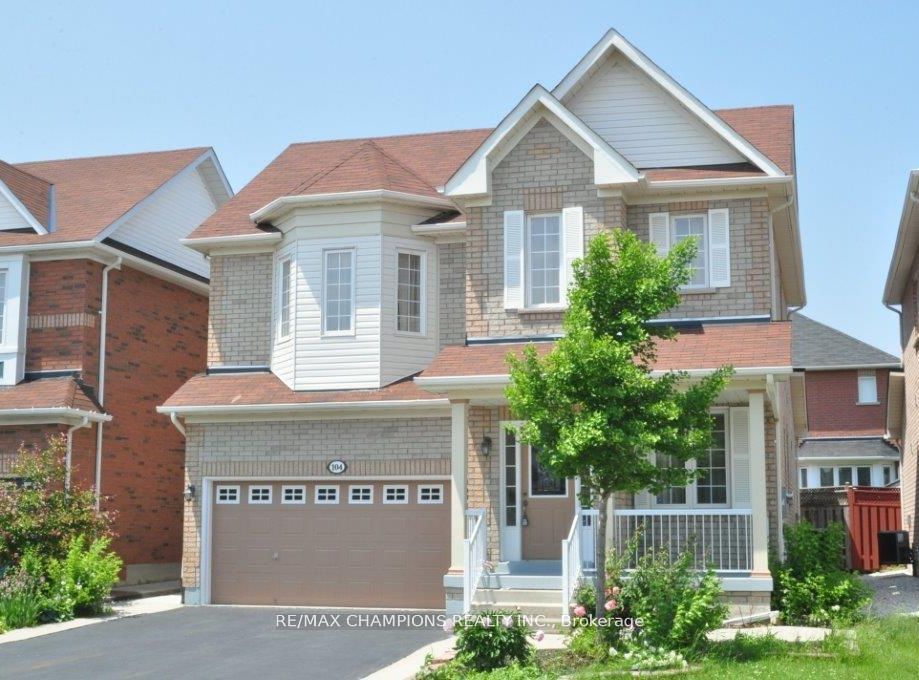 104 Masters Green Crescent Property Photo 2