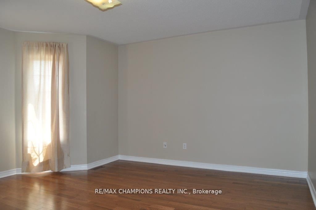 104 Masters Green Crescent Property Photo 11