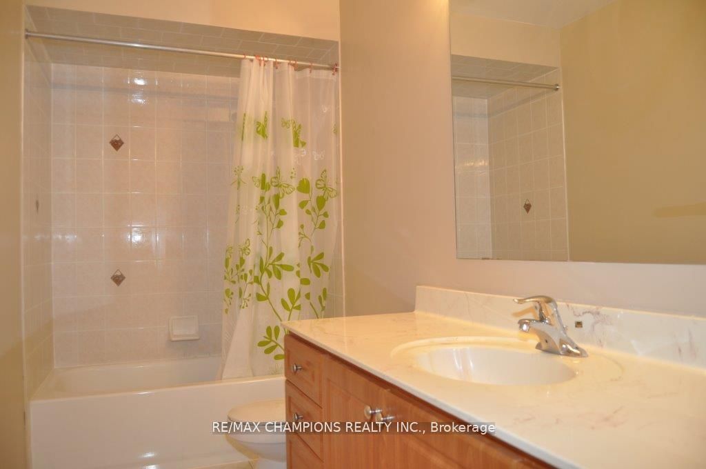 104 Masters Green Crescent Property Photo 14