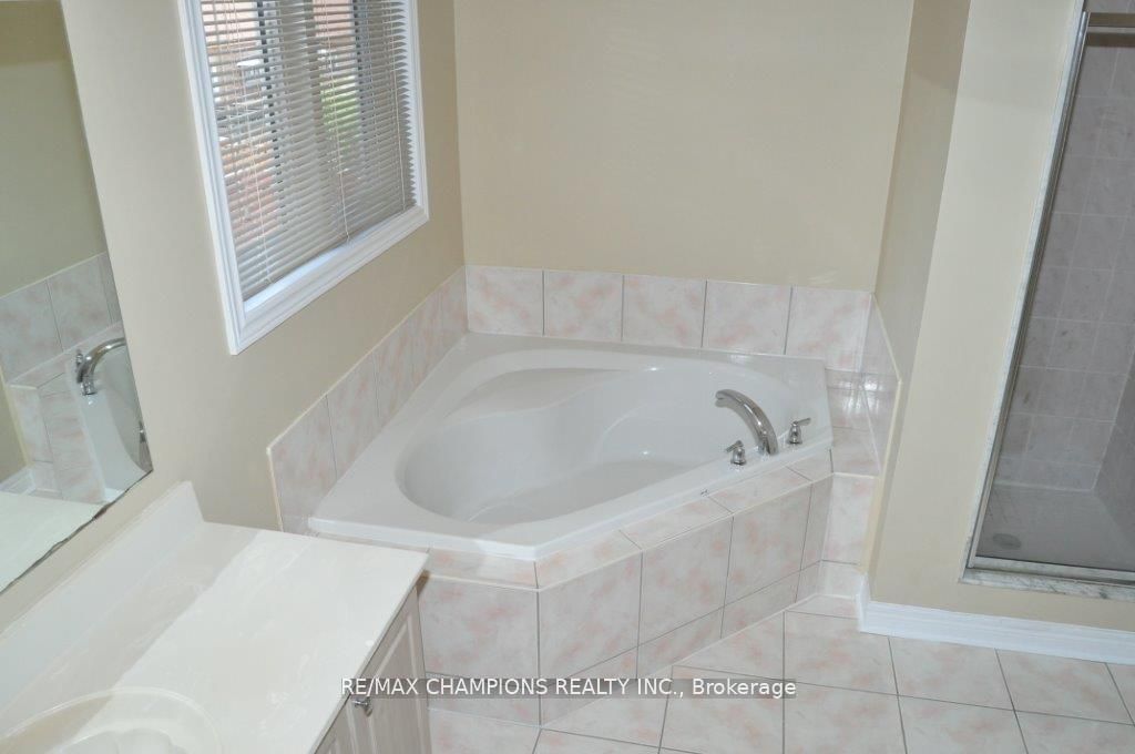 104 Masters Green Crescent Property Photo 16