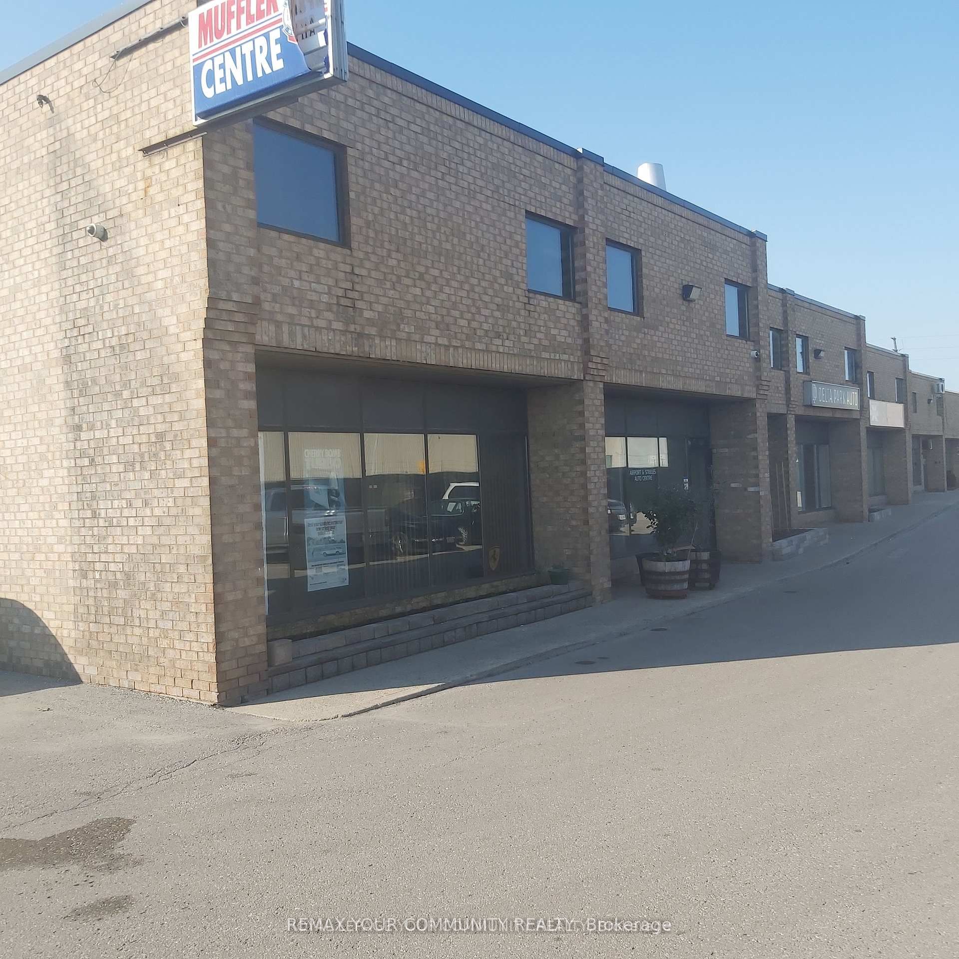 1 Delta Park Boulevard 18