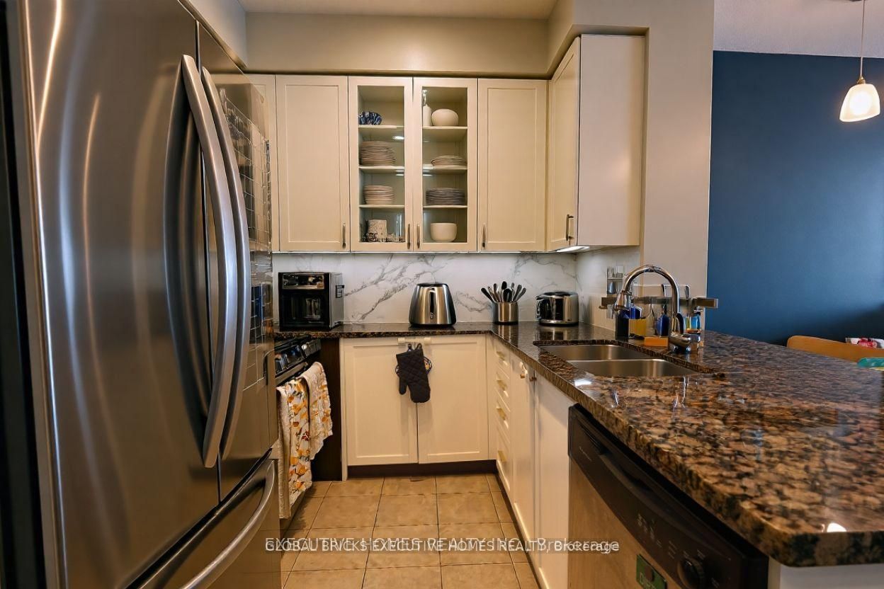 225 Sherway Gardens Road Ph101 Property Photo 5