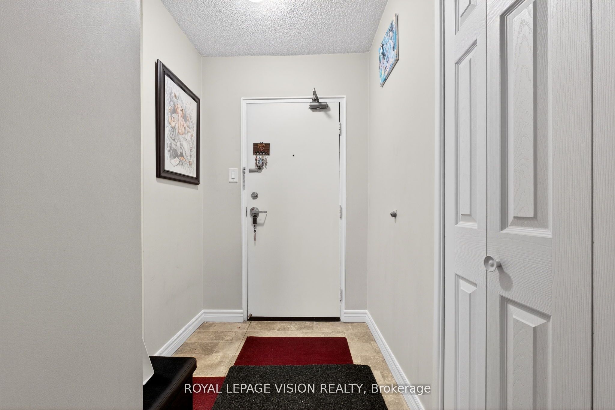 81 Millside Drive 1002 Property Photo 4