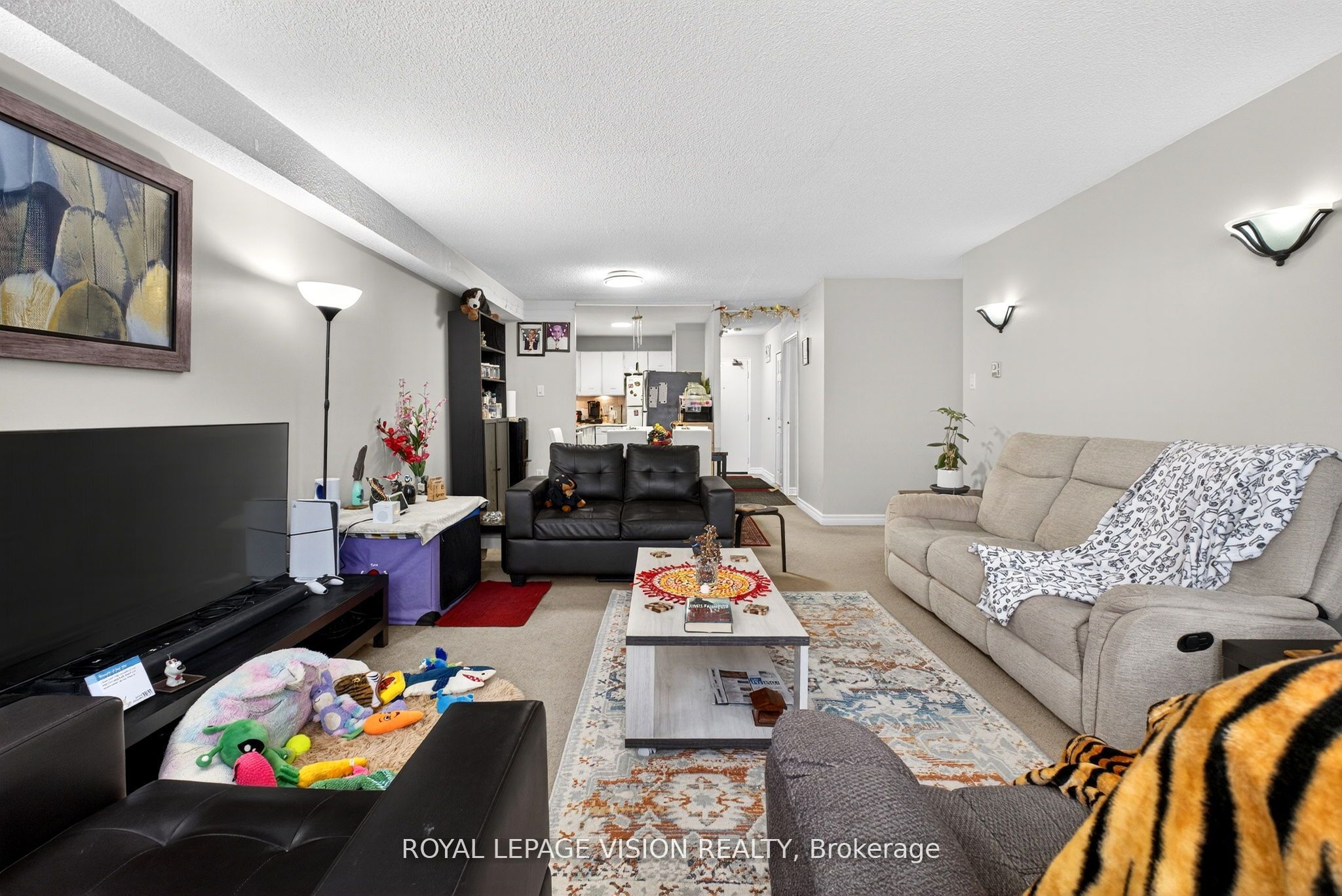 81 Millside Drive 1002 Property Photo 8