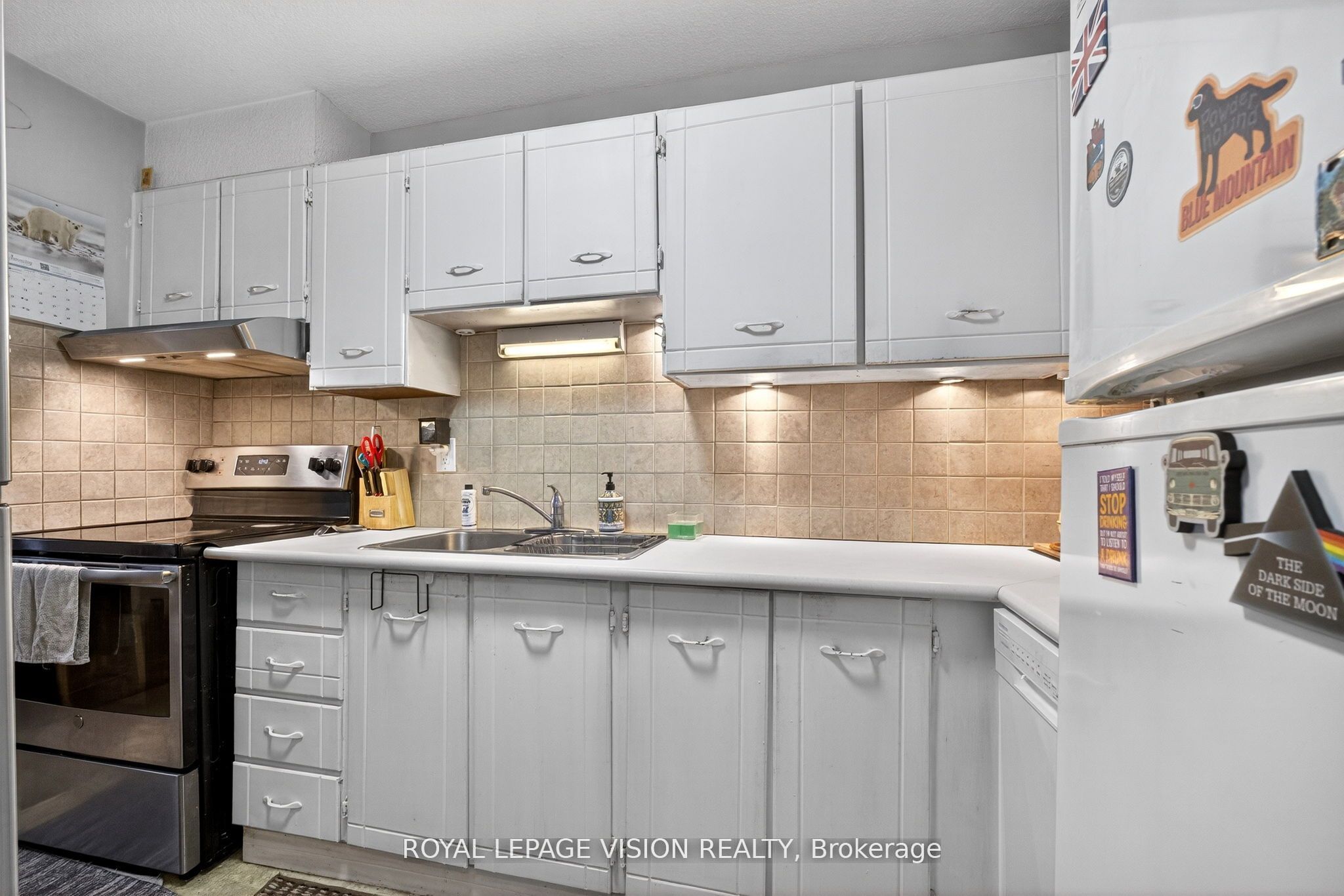 81 Millside Drive 1002 Property Photo 13