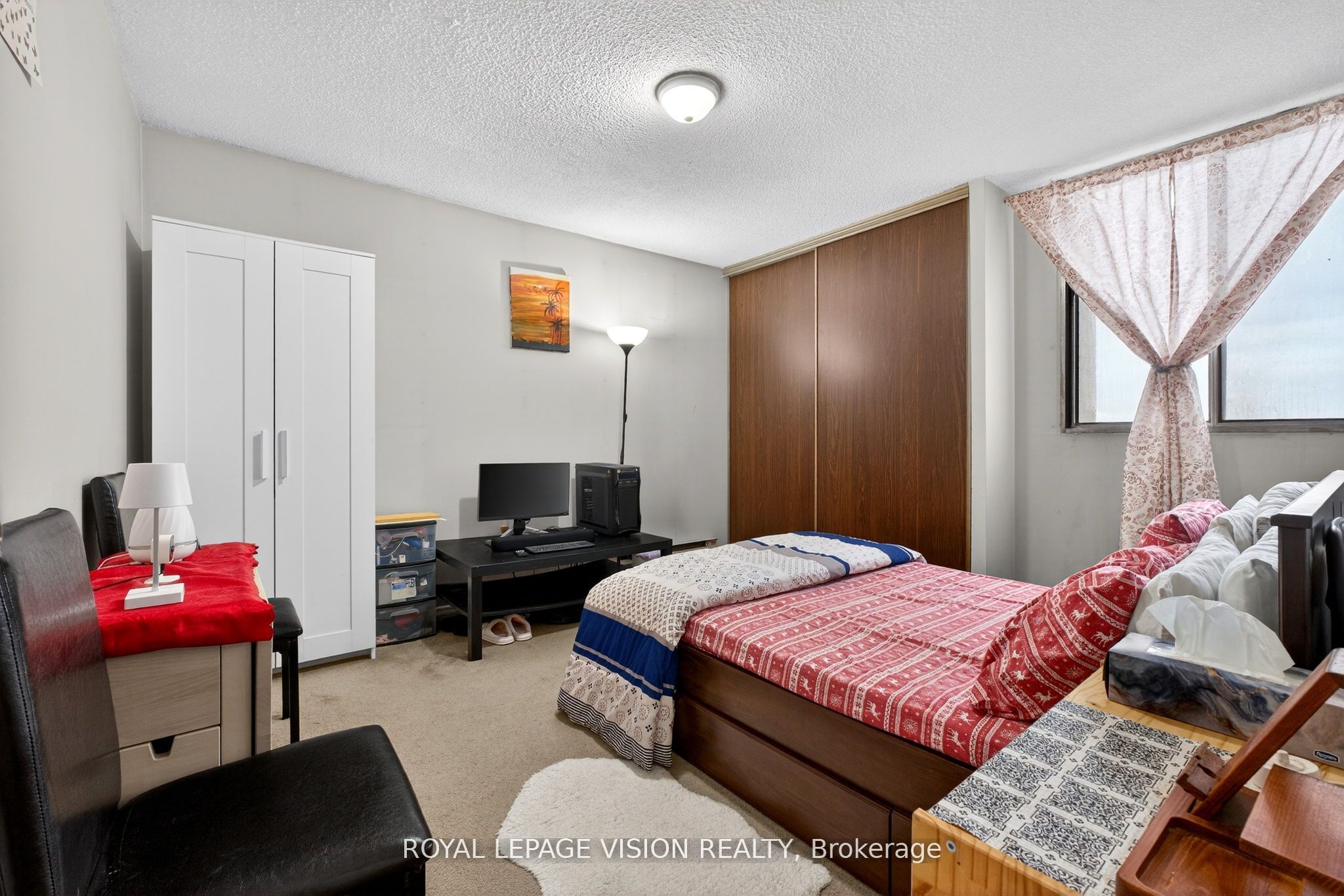 81 Millside Drive 1002 Property Photo 24