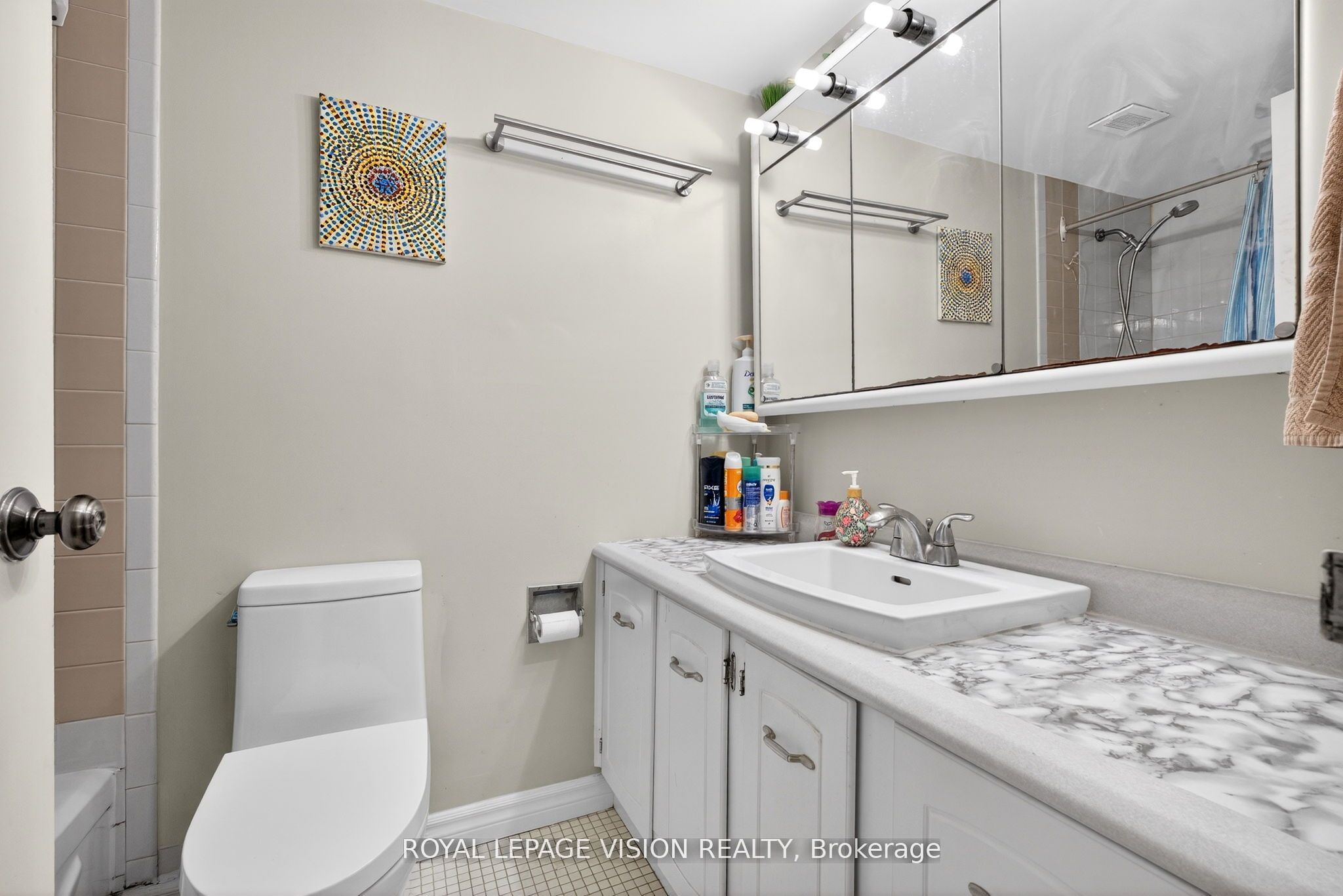 81 Millside Drive 1002 Property Photo 28
