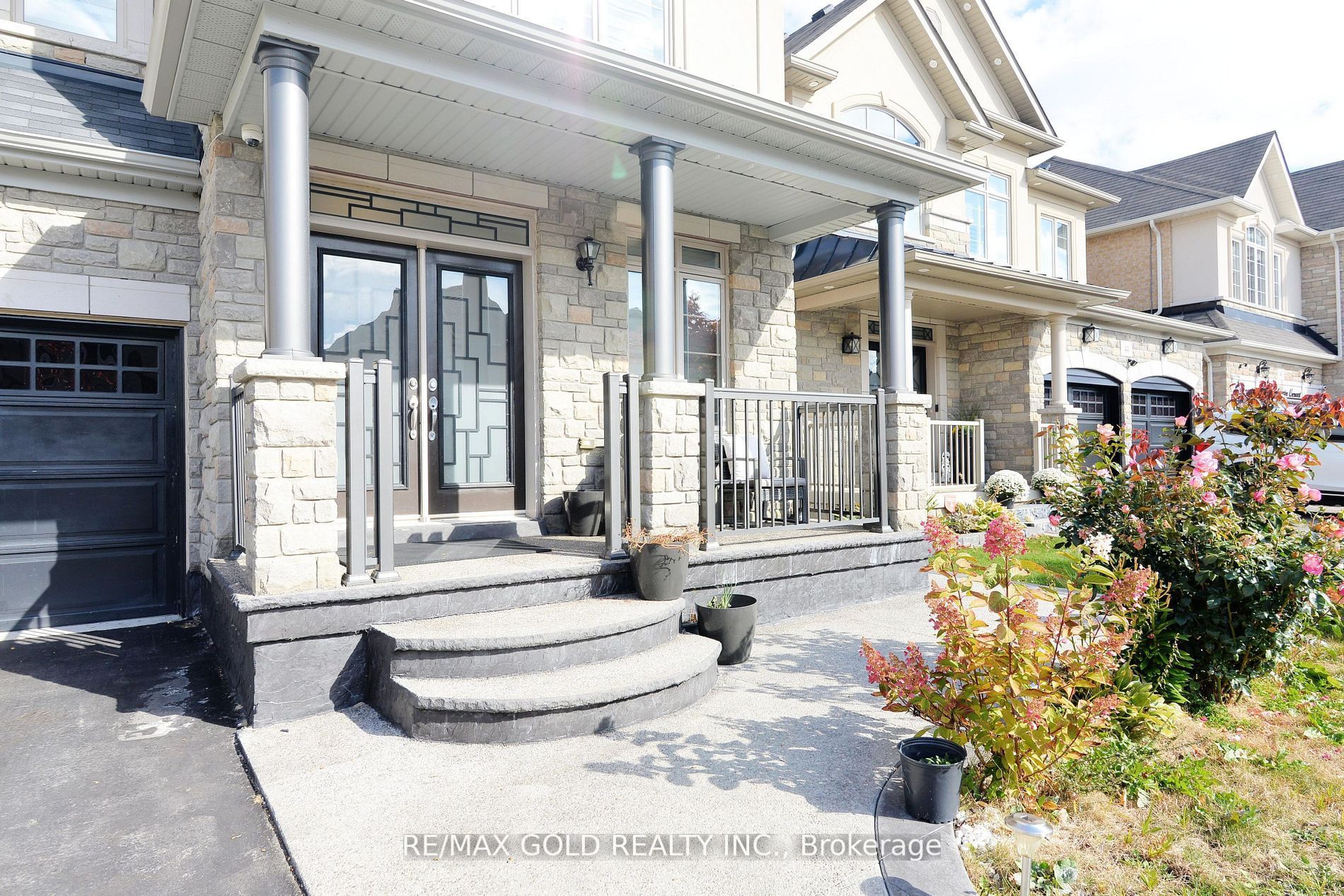 42 Brookwater Crescent Property Photo 2