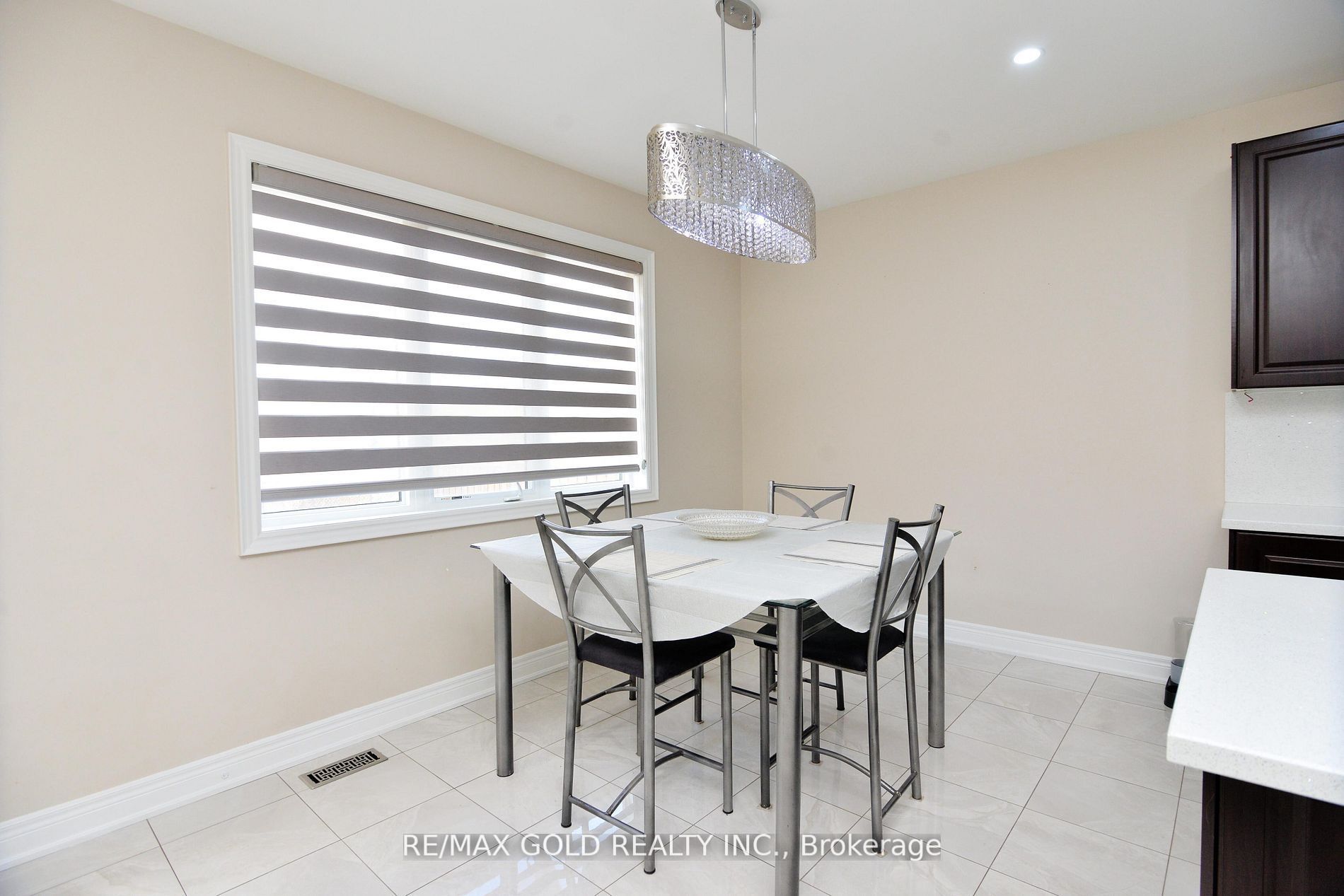 42 Brookwater Crescent Property Photo 13