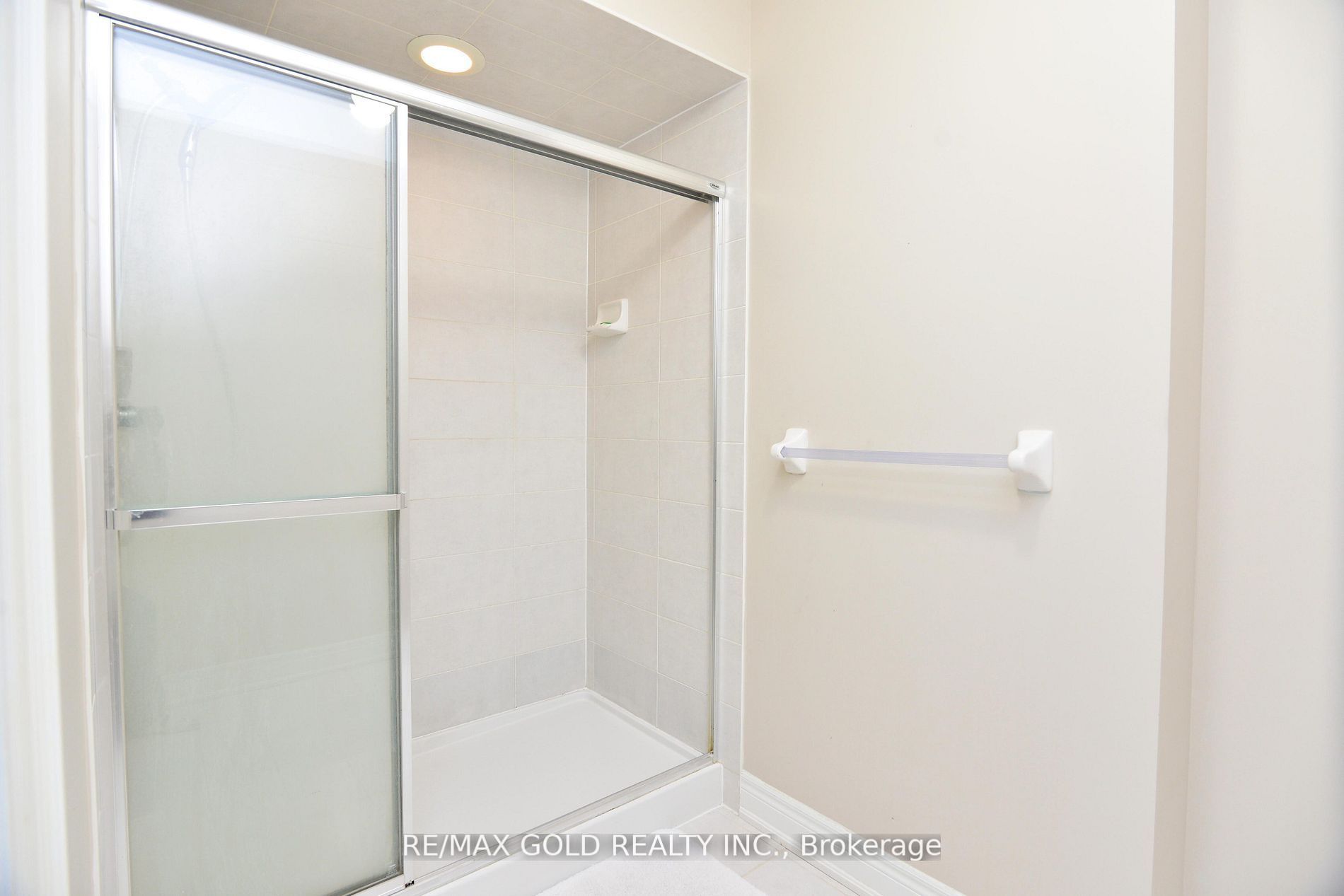 42 Brookwater Crescent Property Photo 23