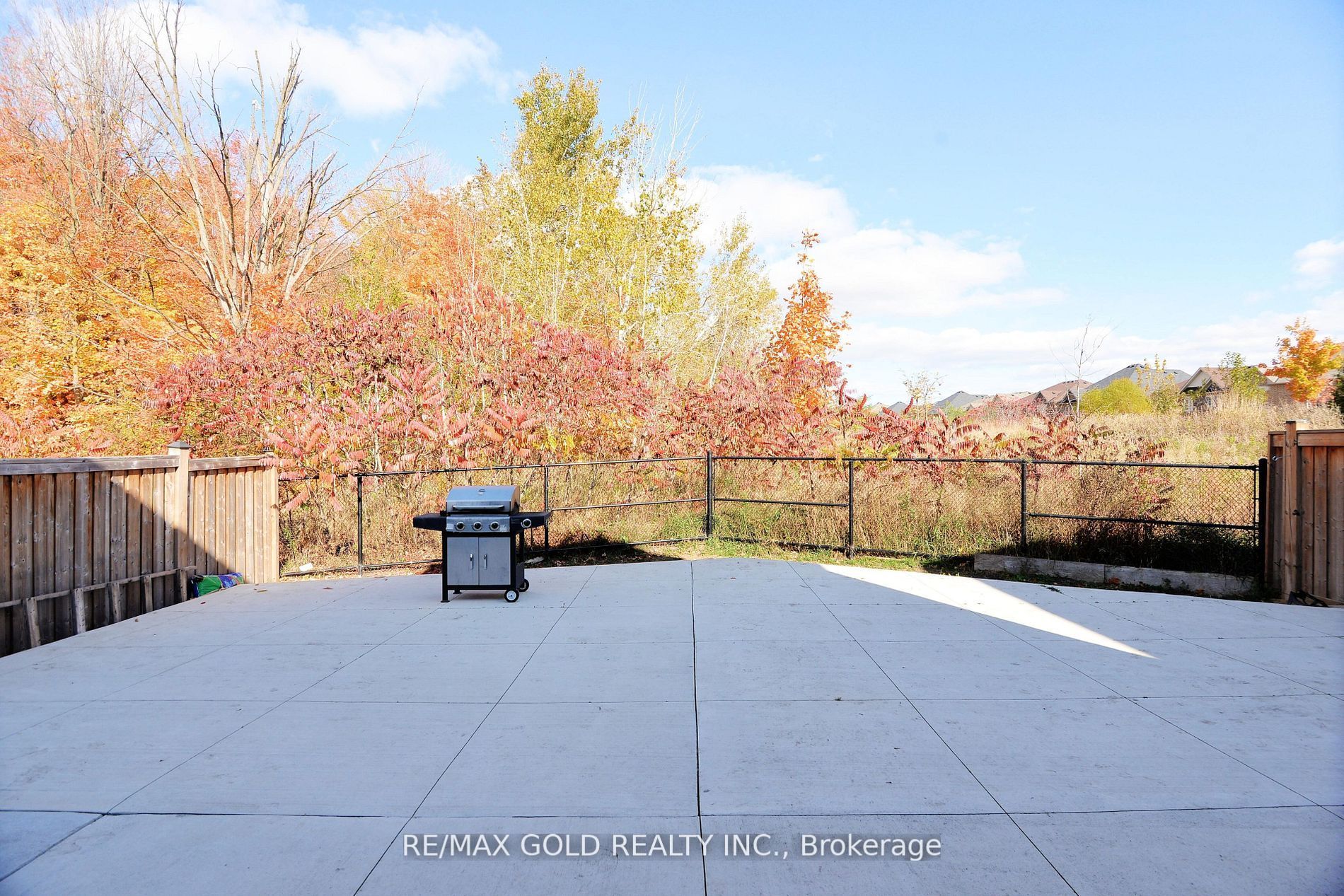 42 Brookwater Crescent Property Photo 38