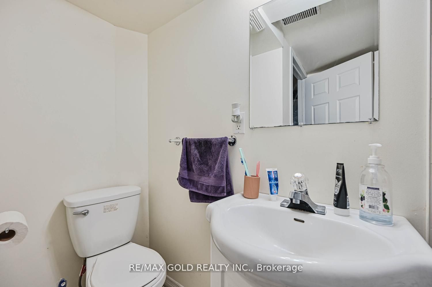 30 Wickstead Court Property Photo 44