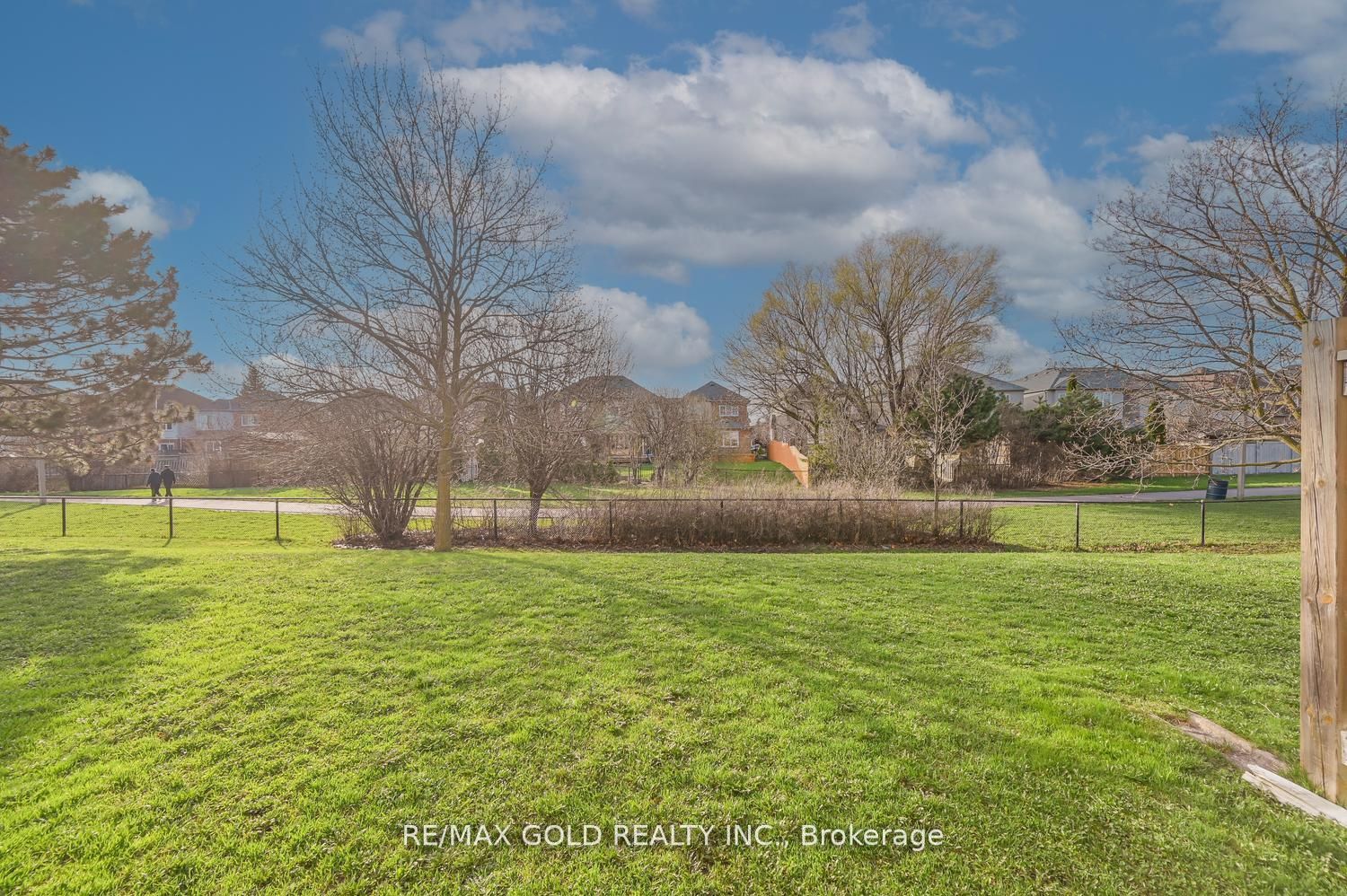 30 Wickstead Court Property Photo 47