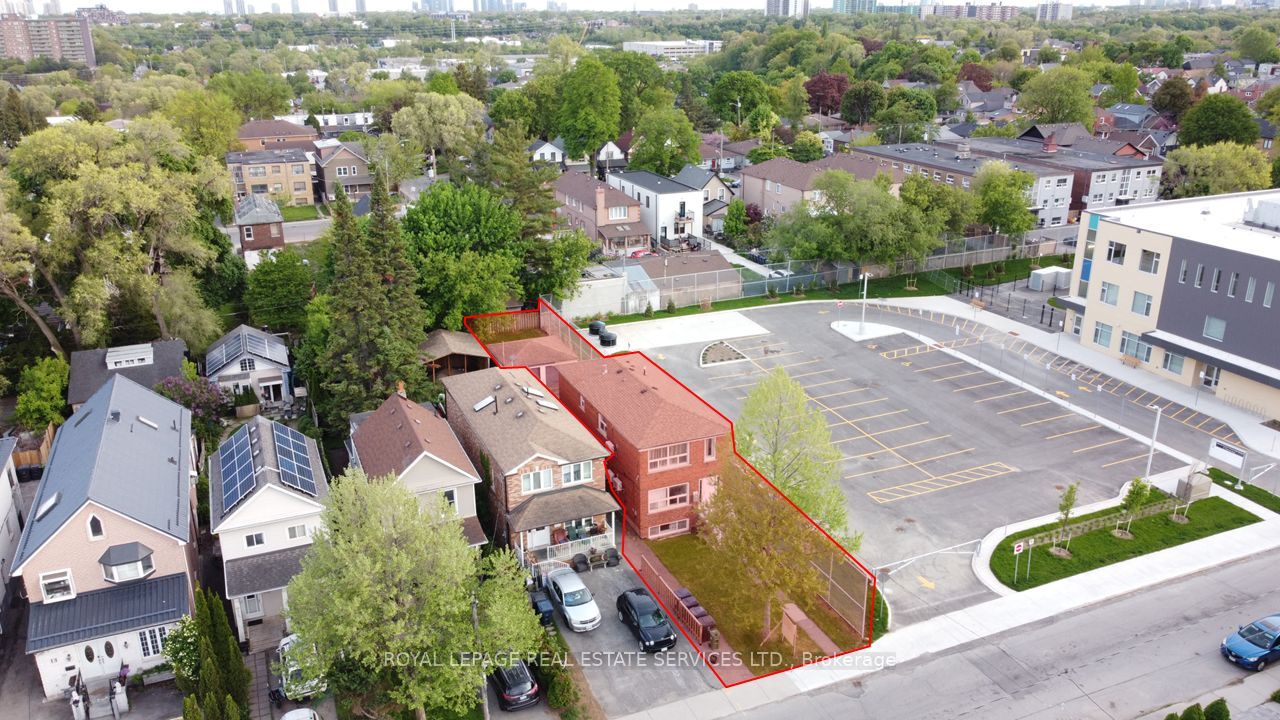 11 Dennis Avenue