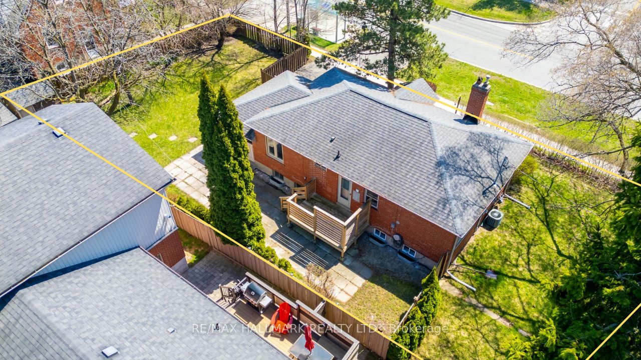 200 Berry Road Property Photo 3