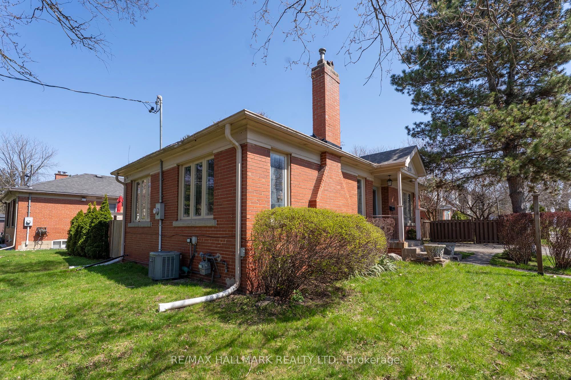 200 Berry Road Property Photo 7